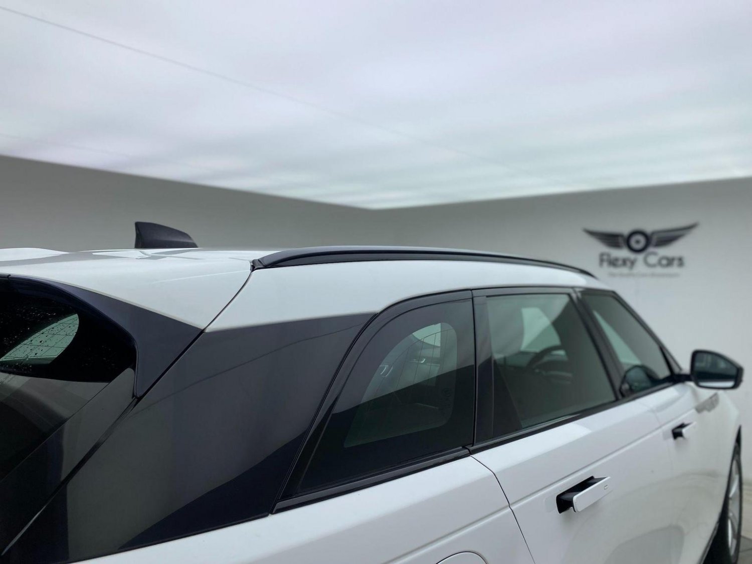 Used Land Rover Range Rover Velar 2018 for sale - 76744264: Photo 19