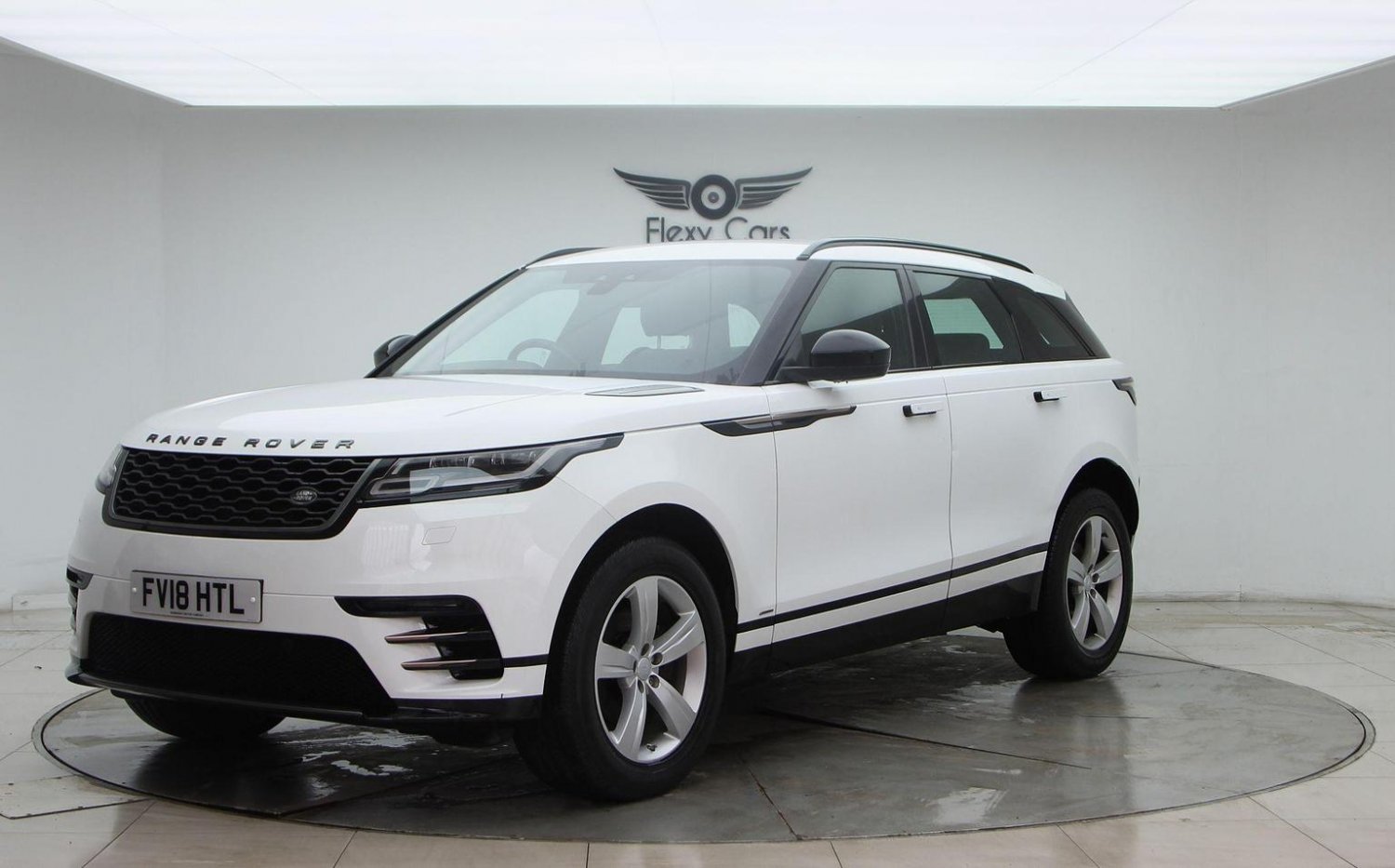 Used Land Rover Range Rover Velar 2018 for sale - 76744264: Photo 6