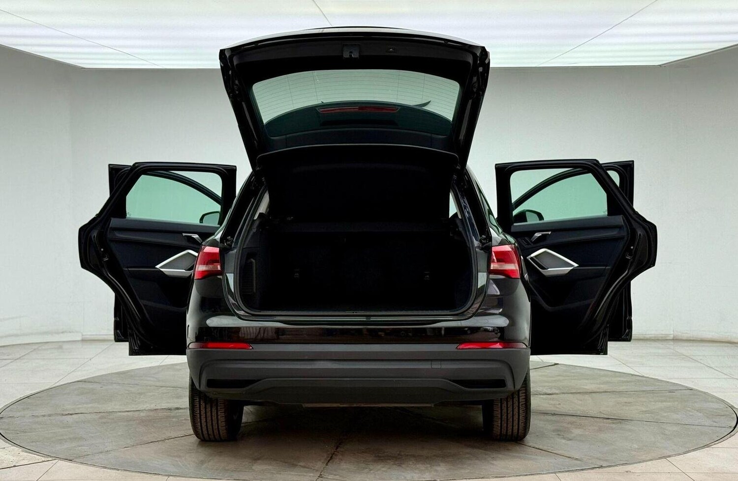 Used Audi Q3 2023 for sale - 76744199: Photo 14