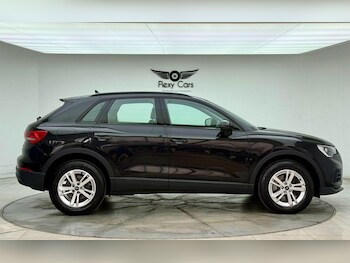 Used Audi Q3 2023 for sale - 76744199: Photo