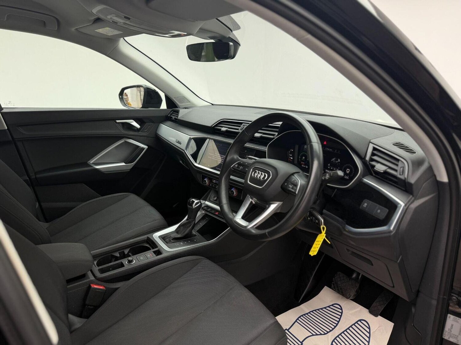 Used Audi Q3 2023 for sale - 76744199: Photo 6