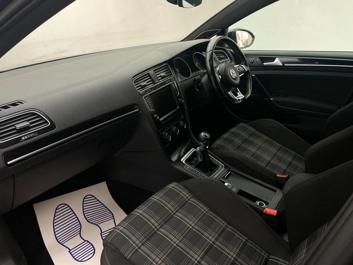 Used Volkswagen Golf 2016 for sale - 76744174: Photo 24