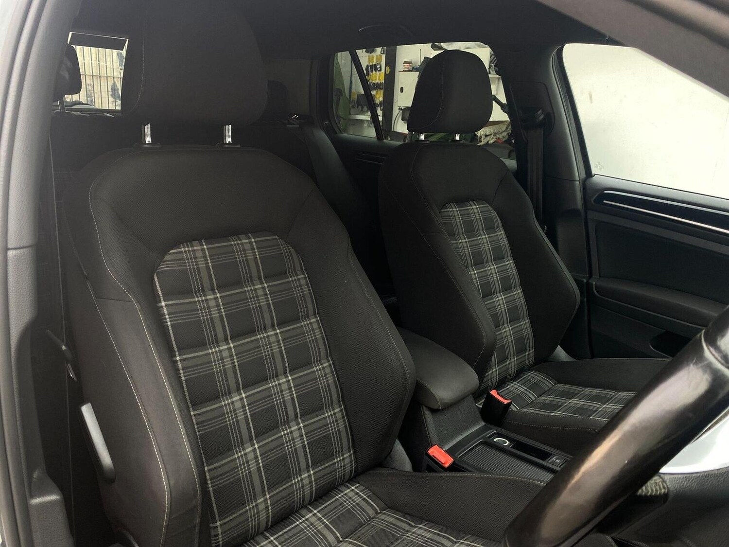 Used Volkswagen Golf 2016 for sale - 76744174: Photo 28