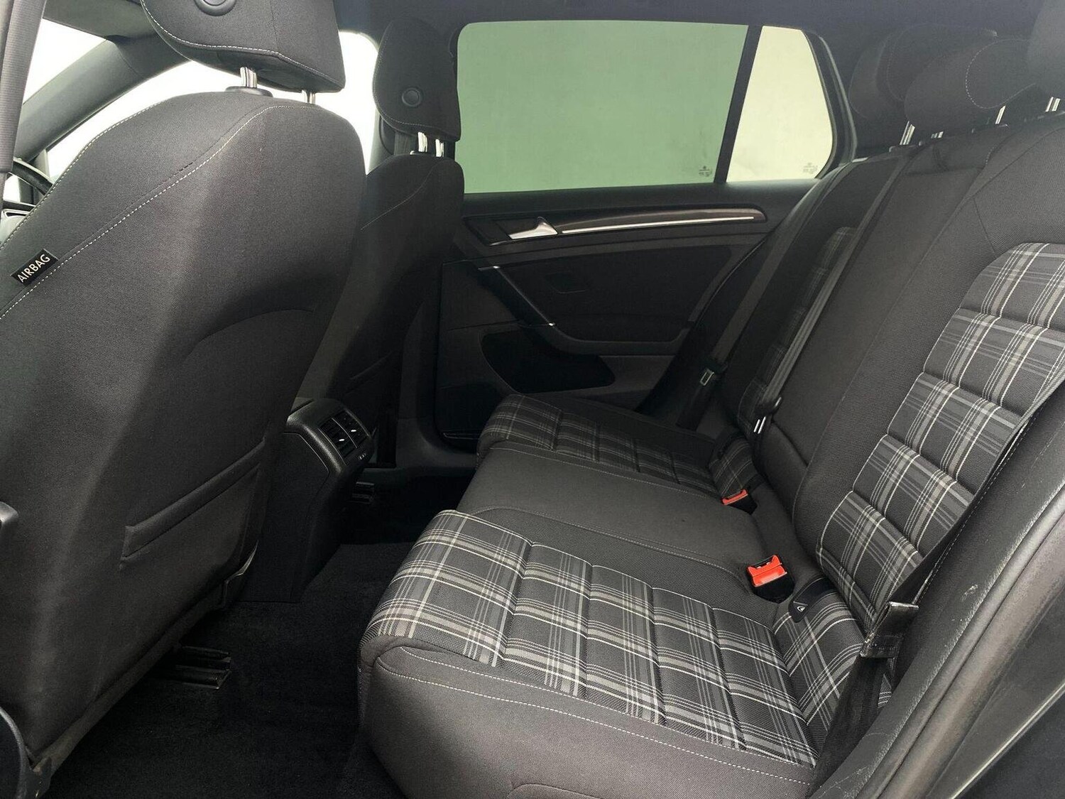 Used Volkswagen Golf 2016 for sale - 76744174: Photo 30