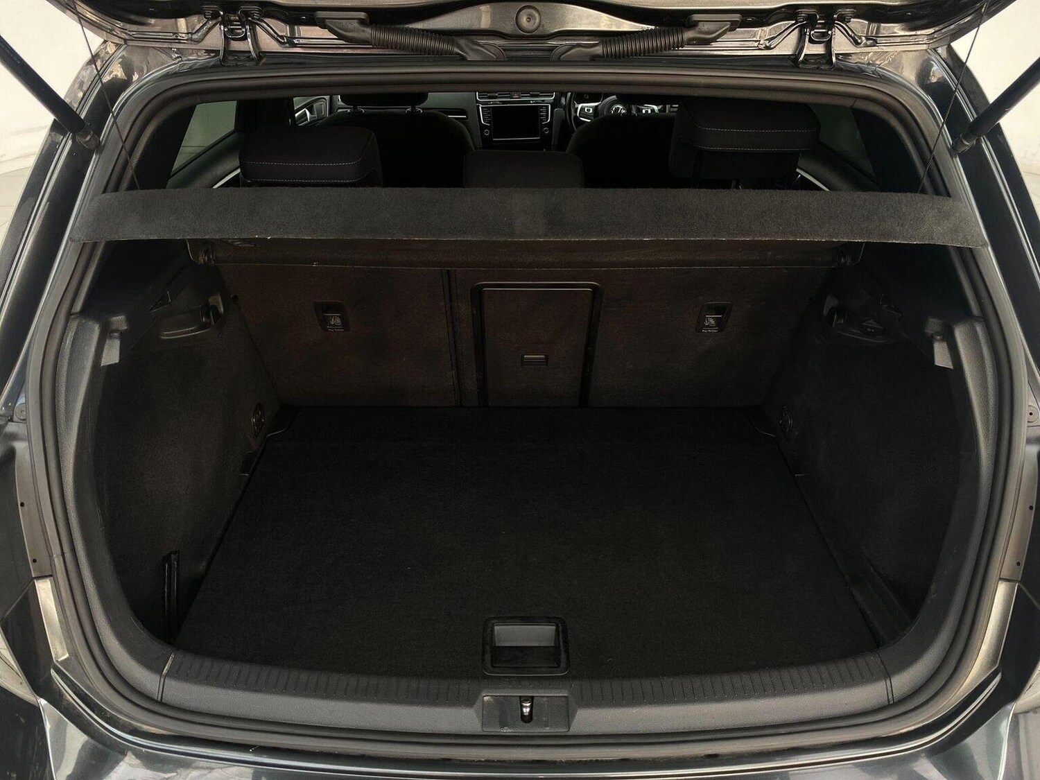 Used Volkswagen Golf 2016 for sale - 76744174: Photo 54