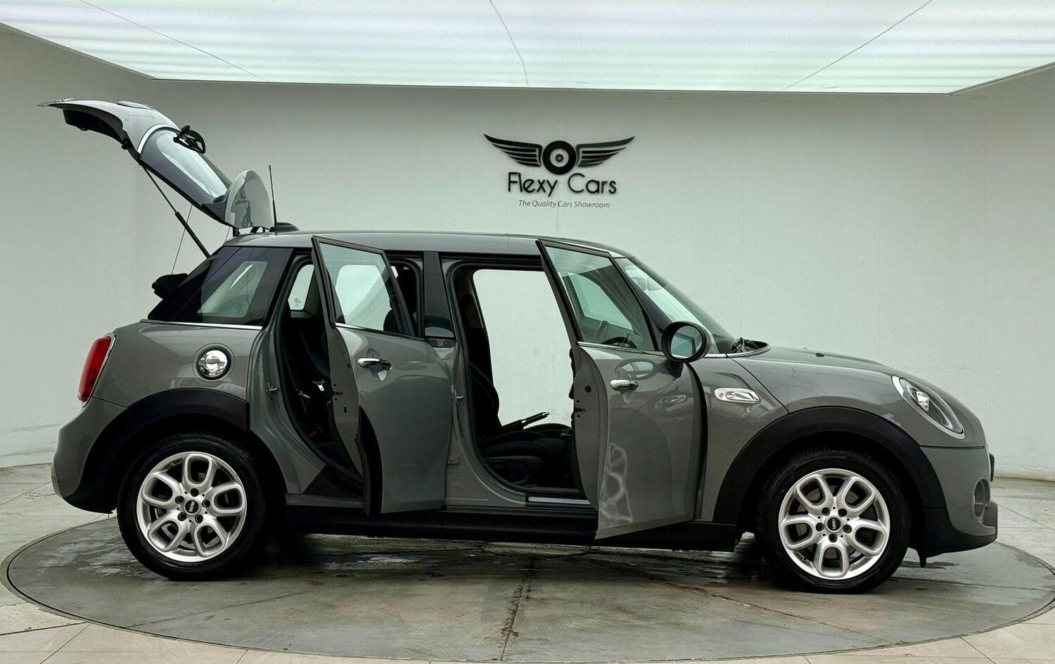 Used MINI Hatch 2018 for sale - 76744224: Photo 19