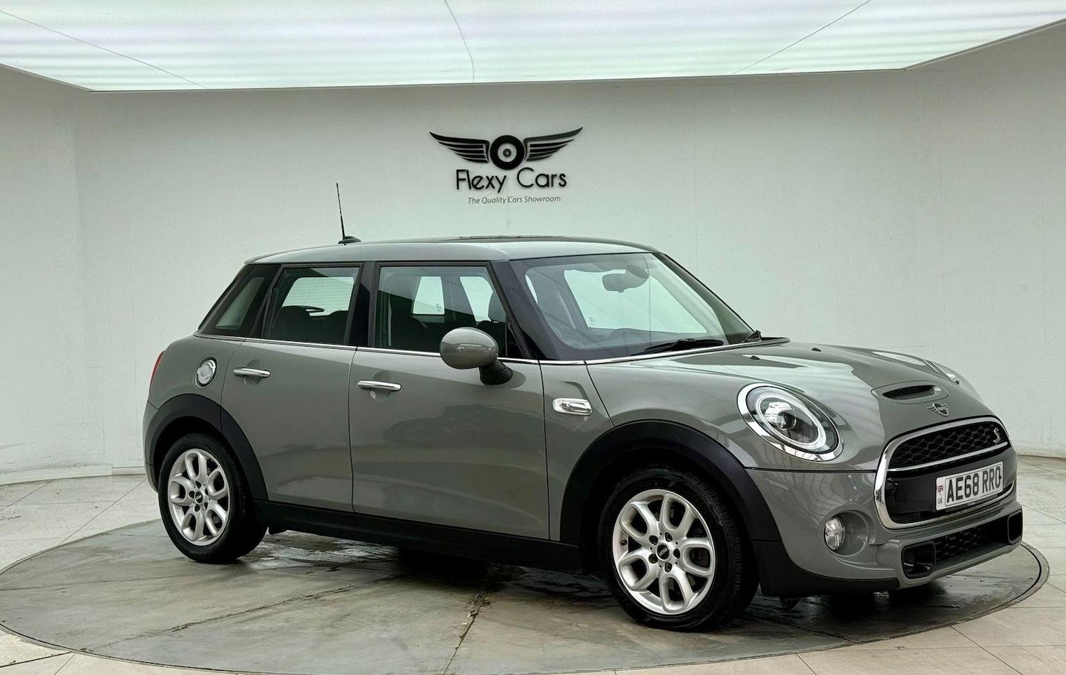 Used MINI Hatch 2018 for sale - 76744224: Photo 4