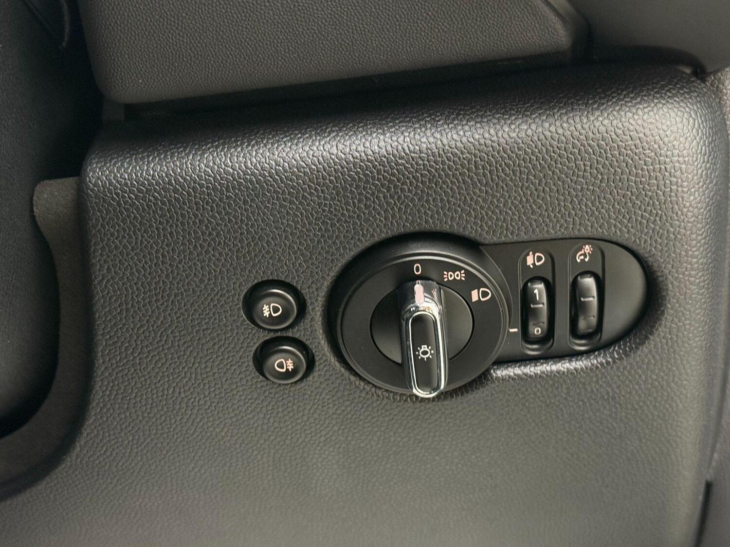 Used MINI Hatch 2018 for sale - 76744224: Photo 41