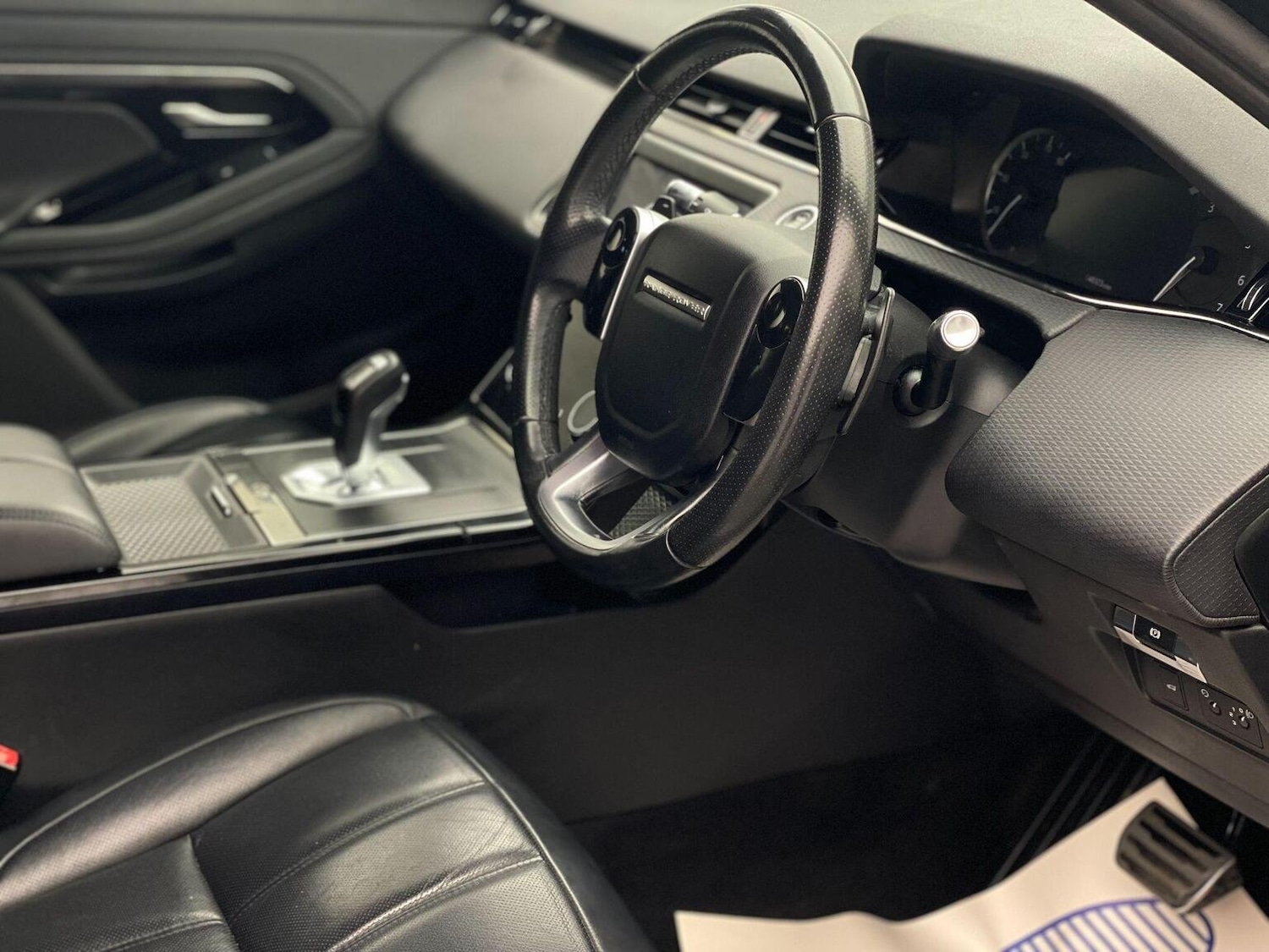 Used Land Rover Range Rover Evoque 2020 for sale - 76744180: Photo 2