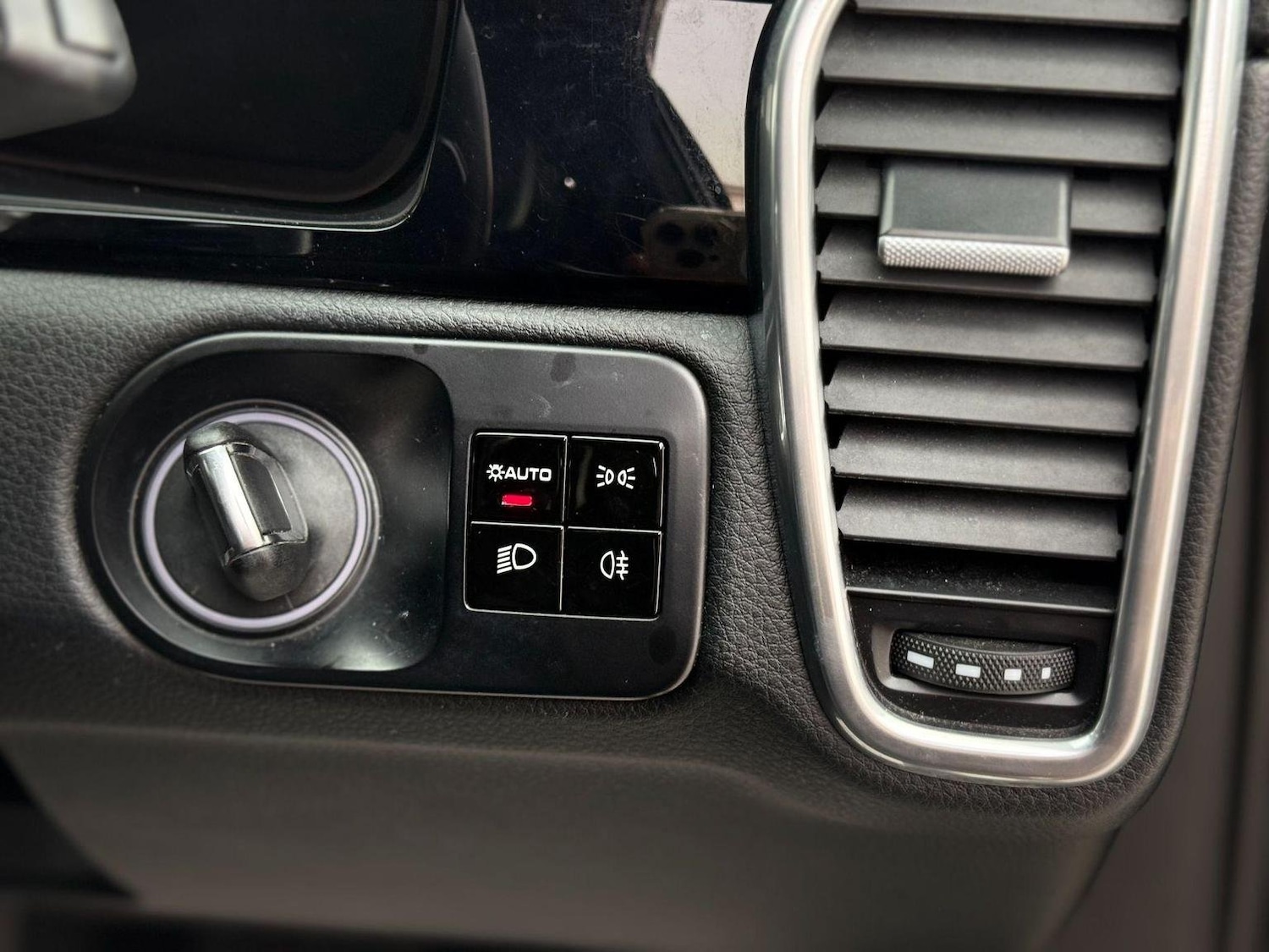 Used Porsche Cayenne 2020 for sale - 76794515: Photo 30