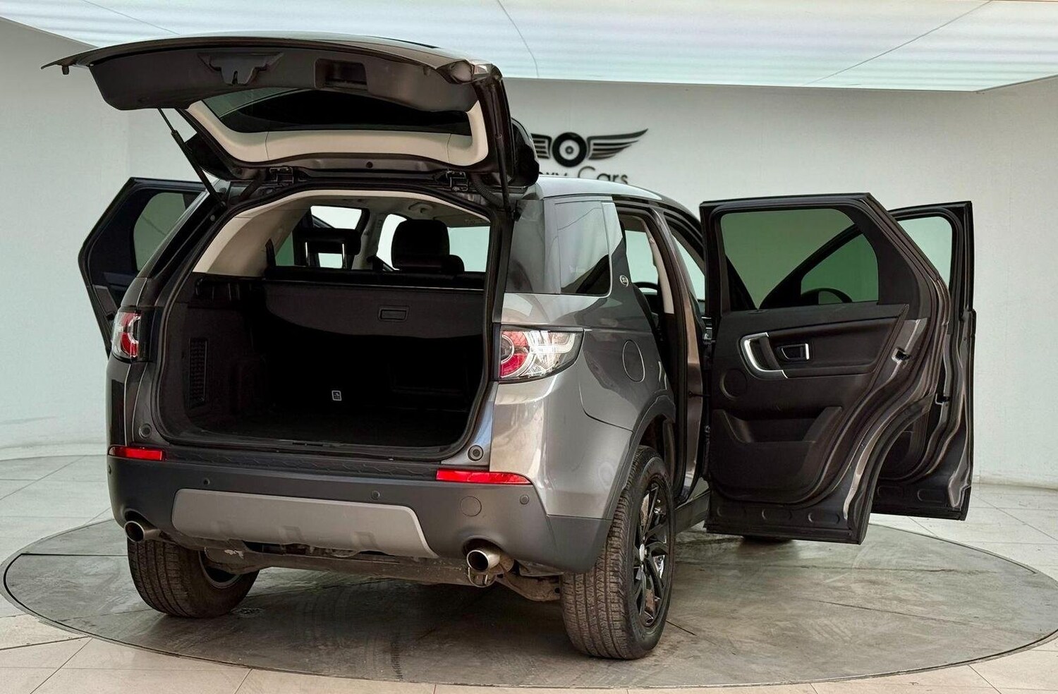 Used Land Rover Discovery Sport 2019 for sale - 76744252: Photo 25