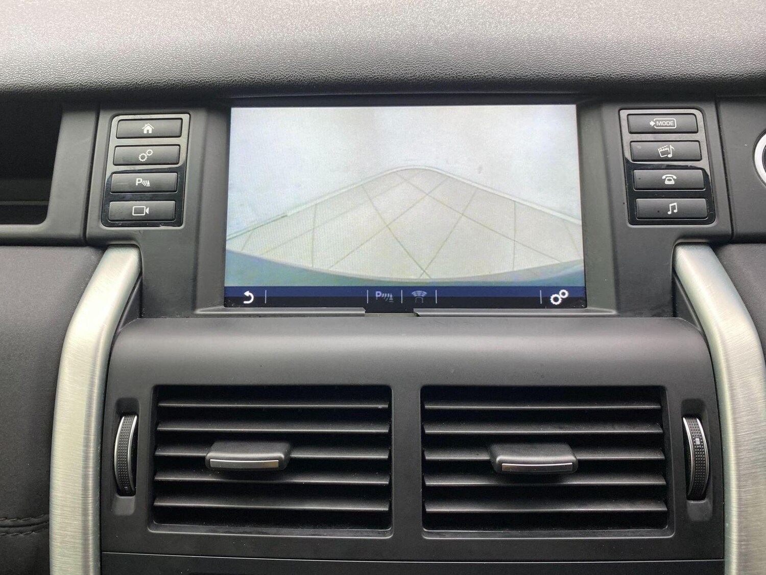 Used Land Rover Discovery Sport 2019 for sale - 76744252: Photo 58