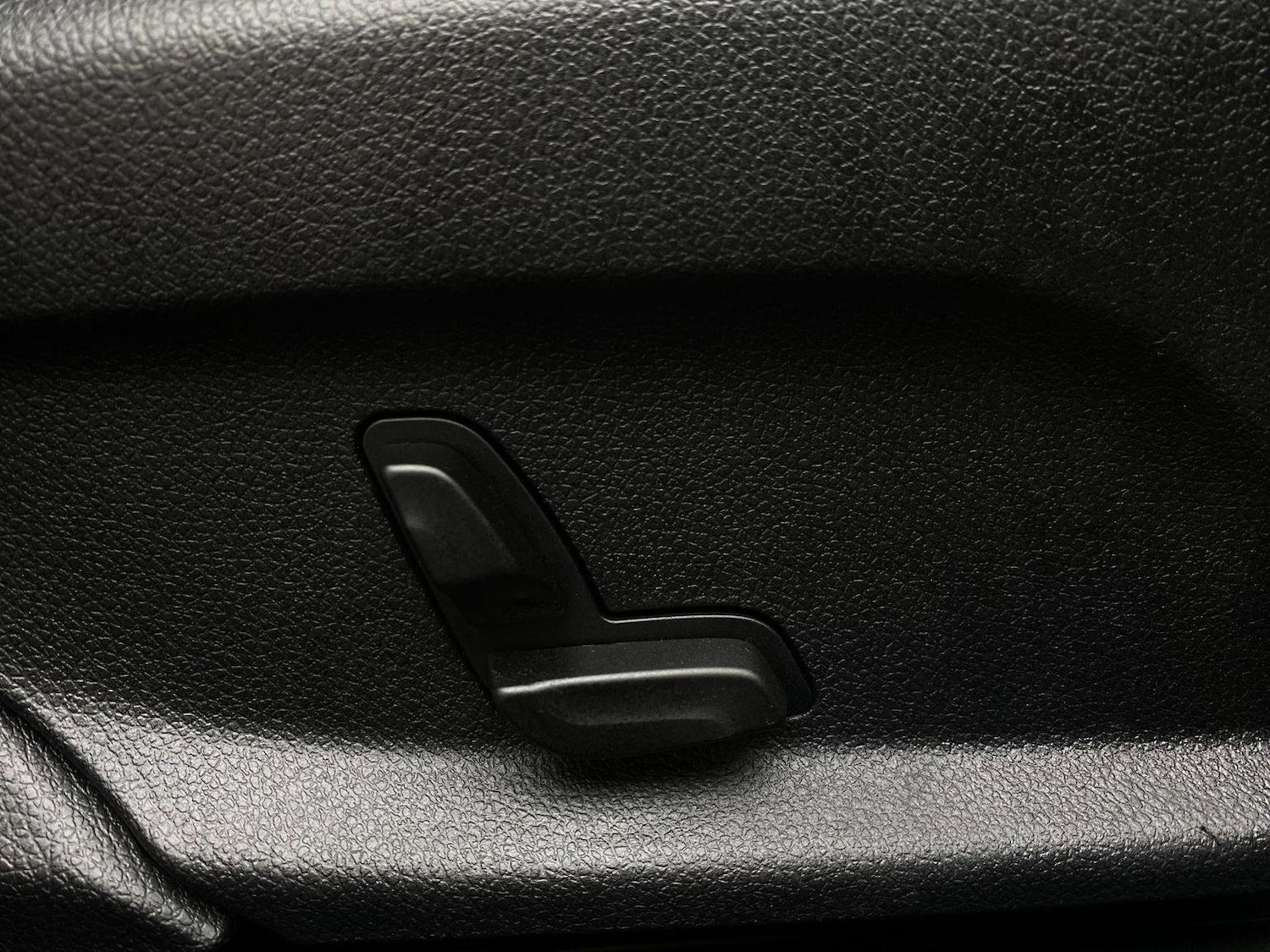 Used Mercedes-Benz E Class 2019 for sale - 76794529: Photo 60