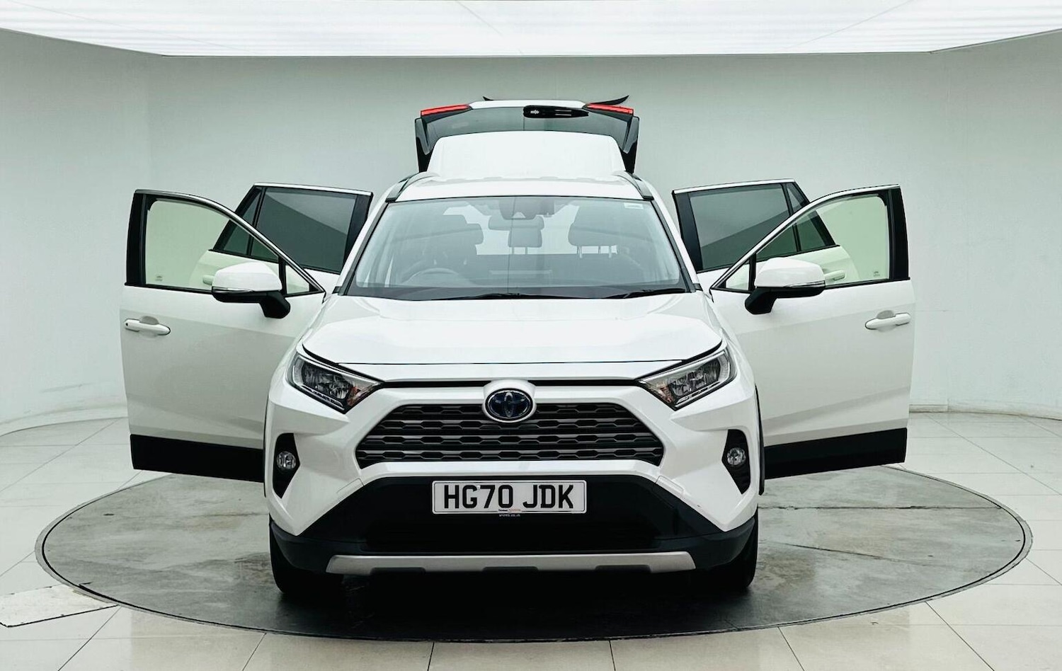 Used Toyota RAV4 2021 for sale - 76744147: Photo 10