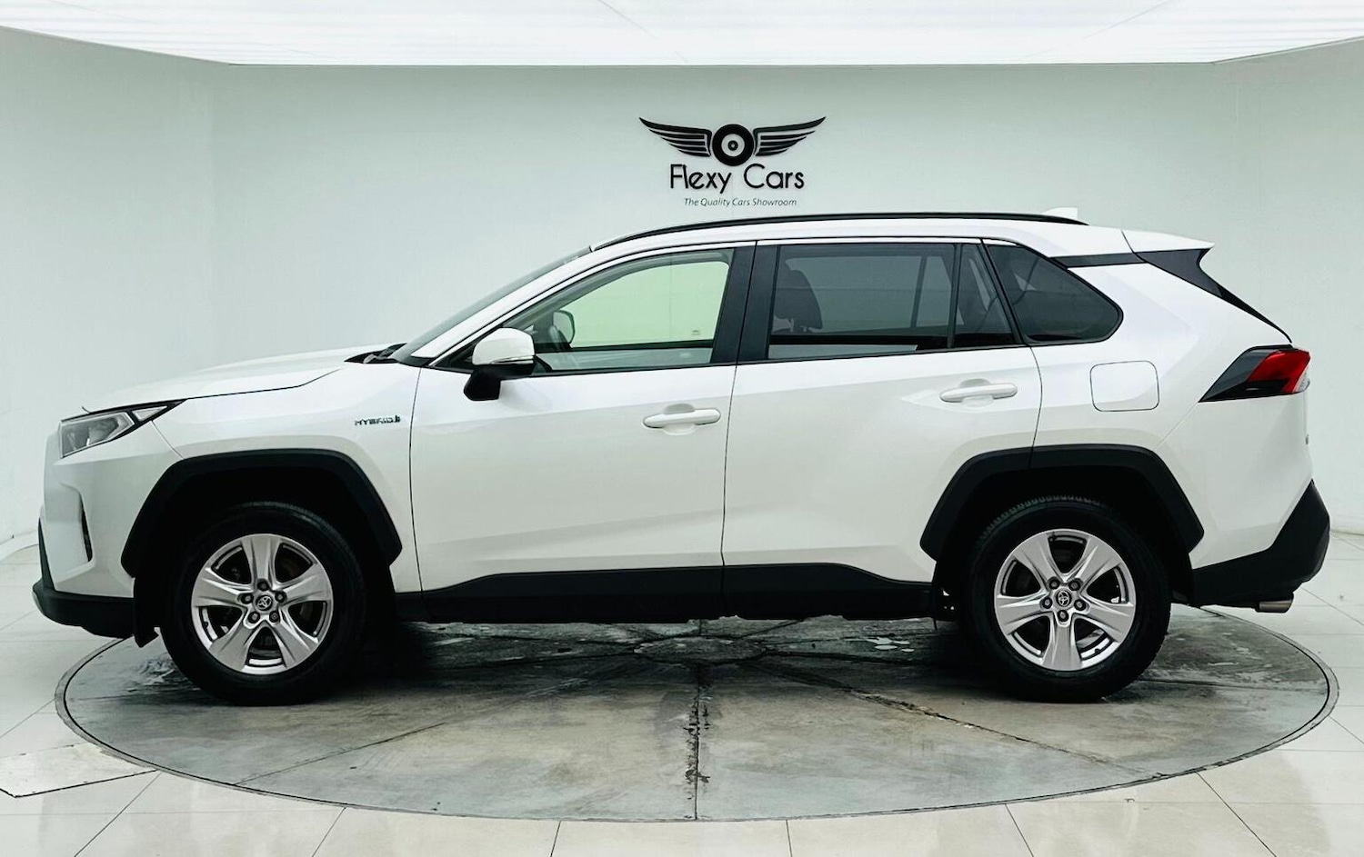 Used Toyota RAV4 2021 for sale - 76744147: Photo 17