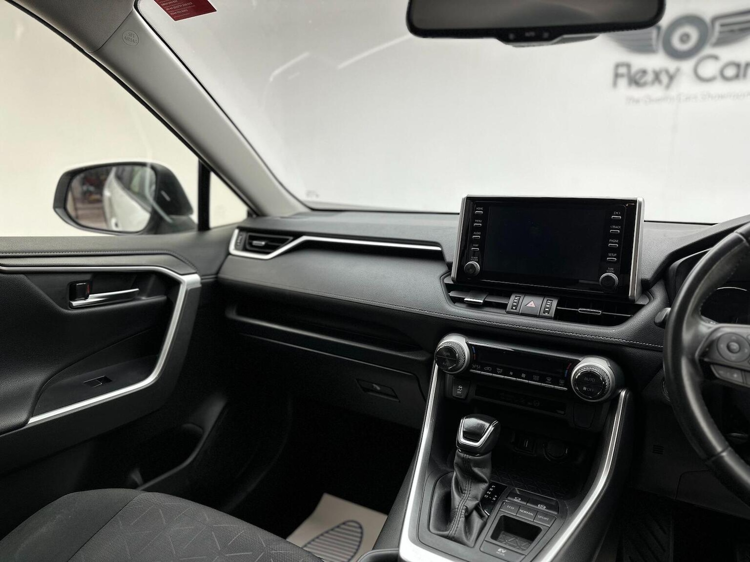 Used Toyota RAV4 2021 for sale - 76744147: Photo 25