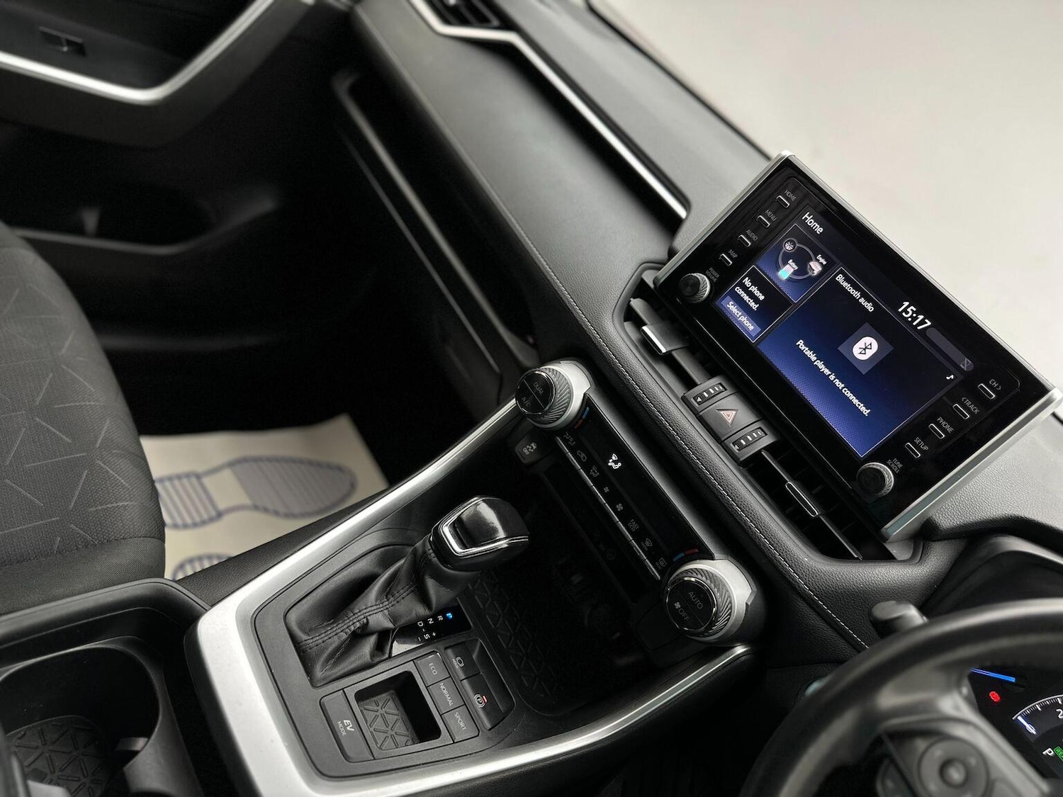 Used Toyota RAV4 2021 for sale - 76744147: Photo 27