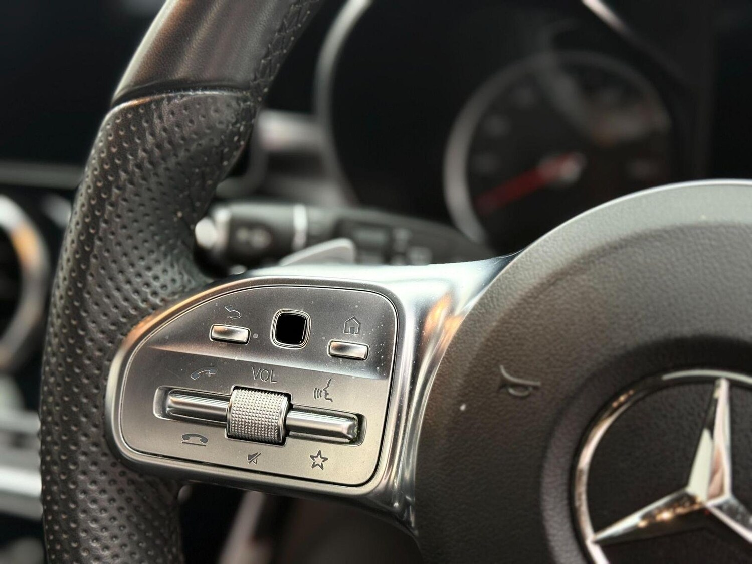 Used Mercedes-Benz C Class 2019 for sale - 76744223: Photo 38