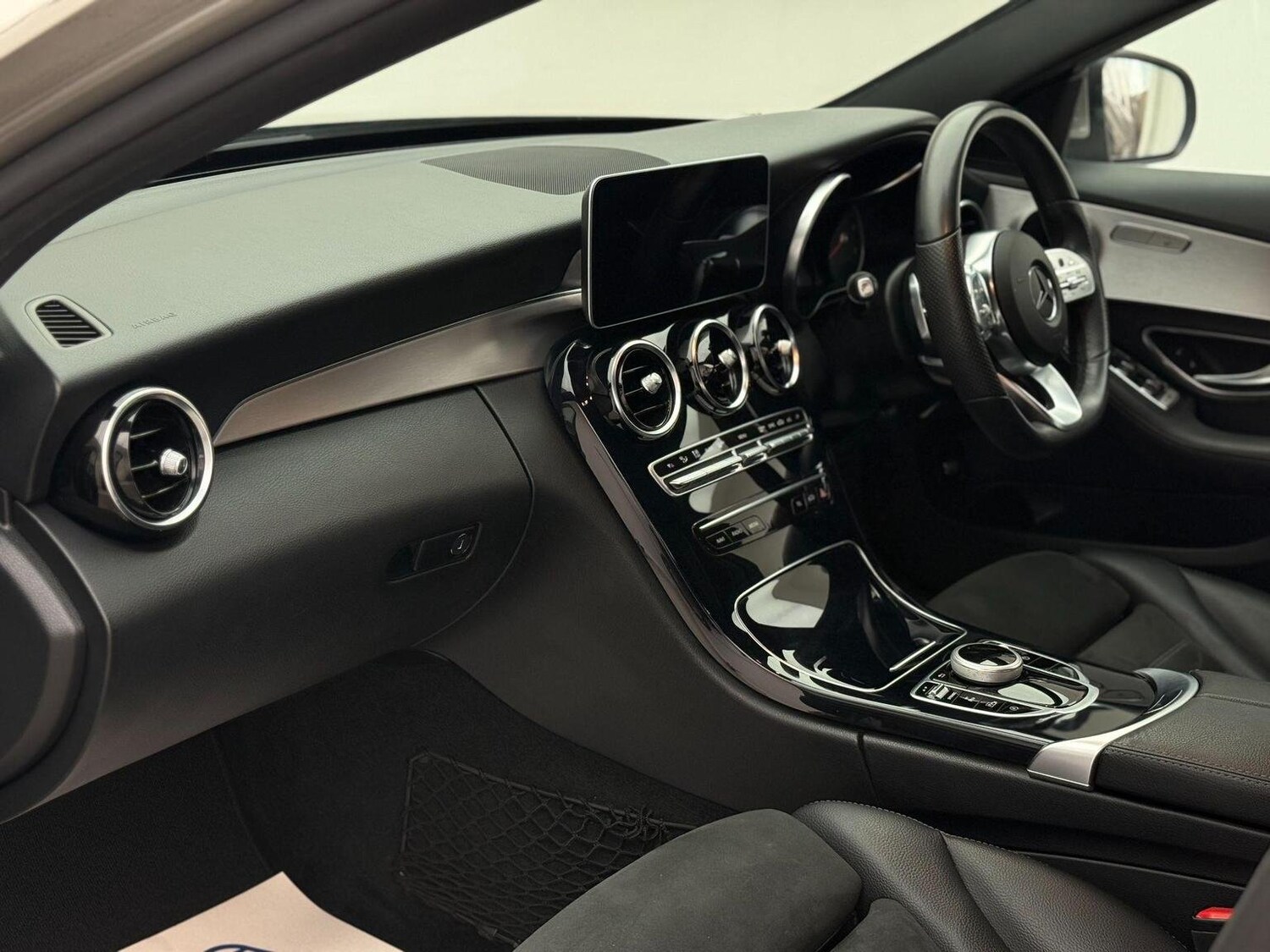 Used Mercedes-Benz C Class 2019 for sale - 76744223: Photo 47