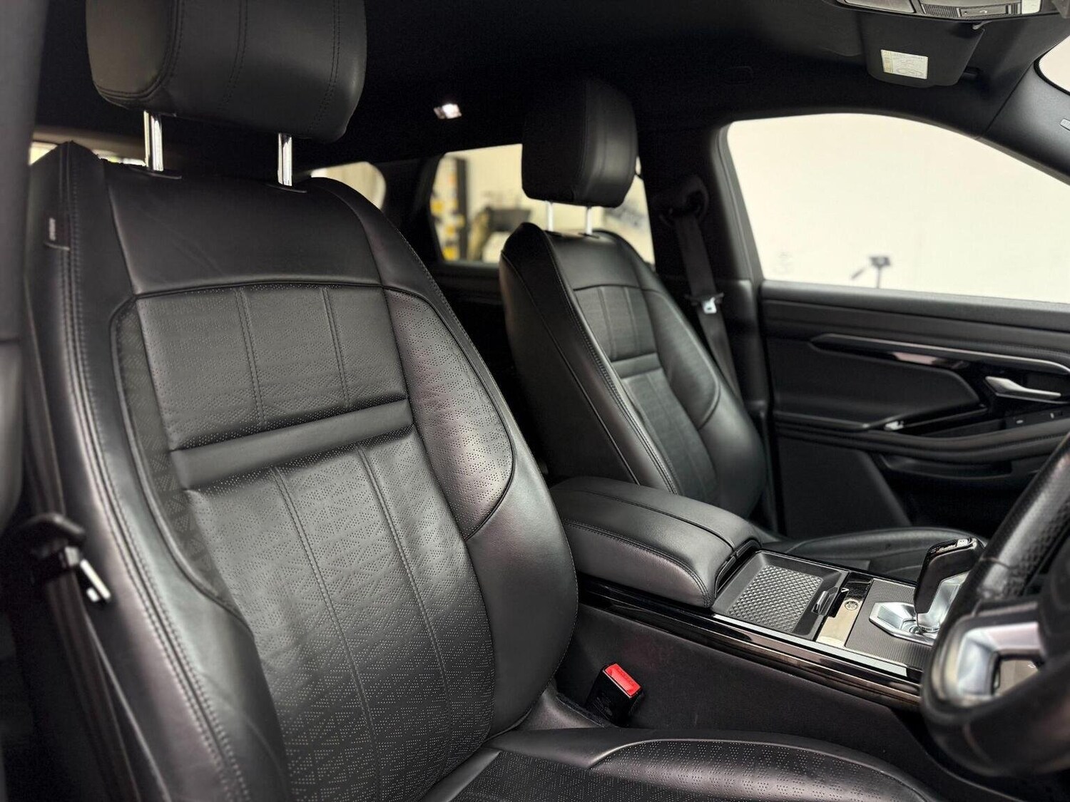 Used Land Rover Range Rover Evoque 2019 for sale - 76744210: Photo 34