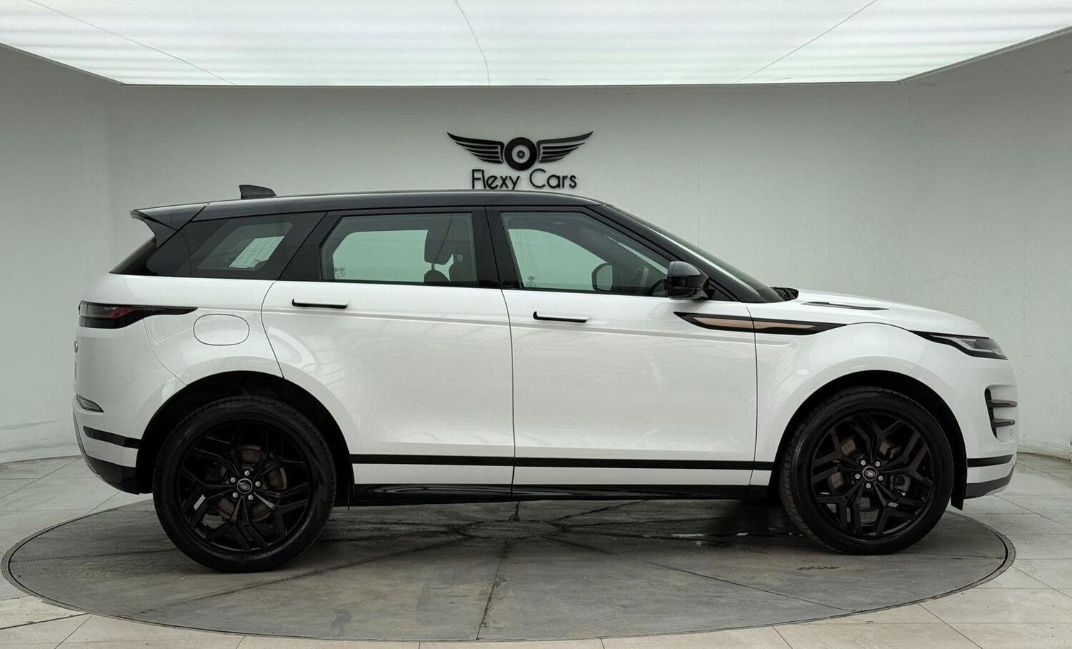 Used Land Rover Range Rover Evoque 2022 for sale - 76744211: Photo 6