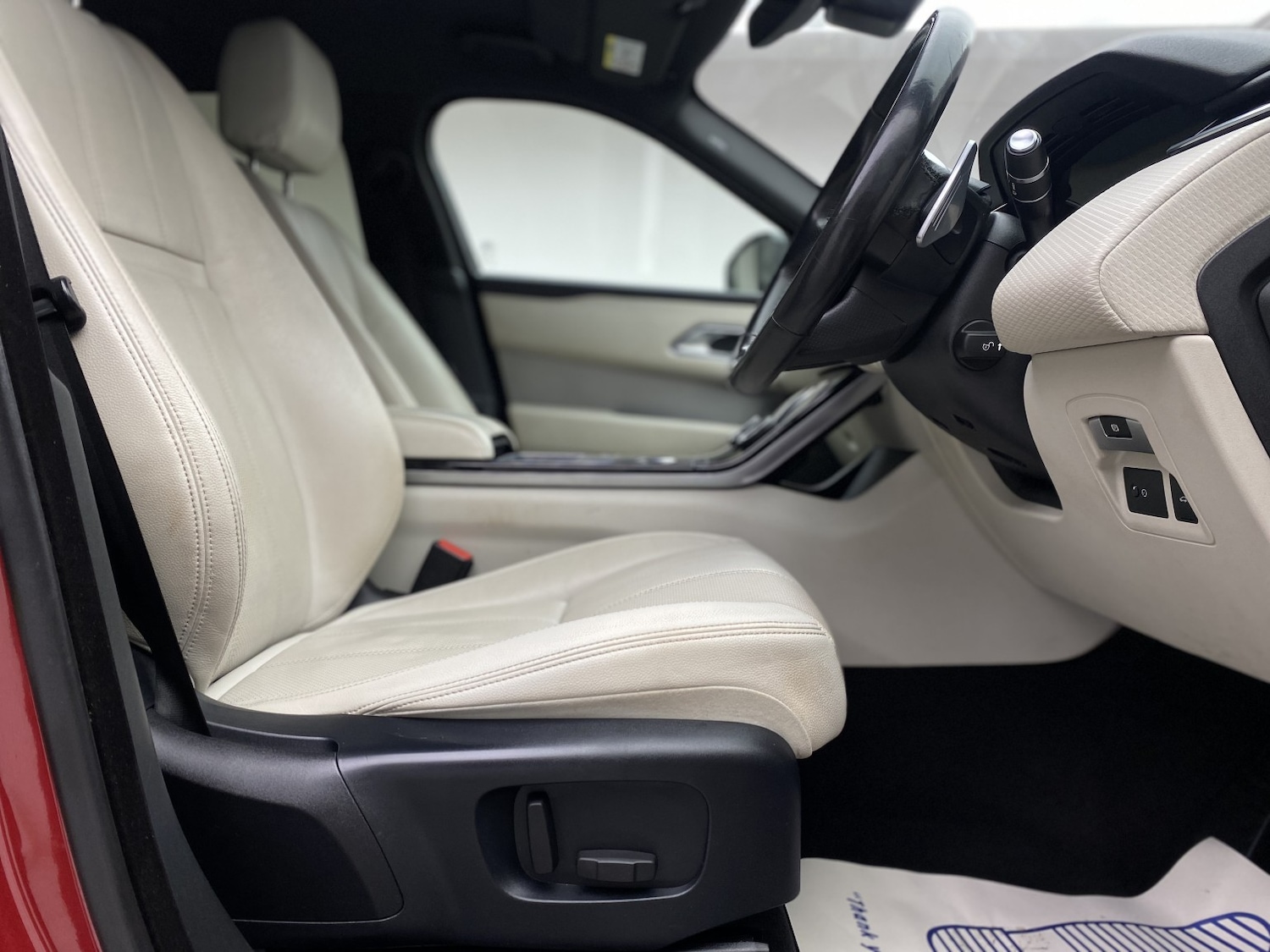 Used Land Rover Range Rover Velar 2019 for sale - 76769854: Photo 30