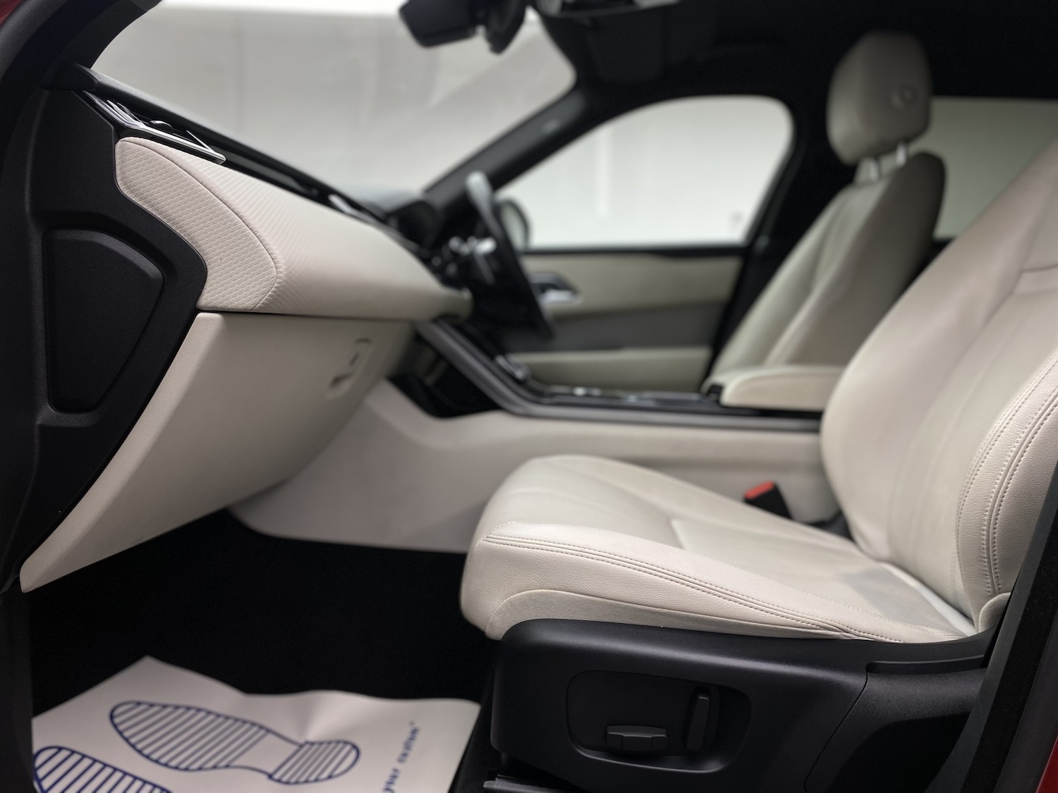 Used Land Rover Range Rover Velar 2019 for sale - 76769854: Photo 33