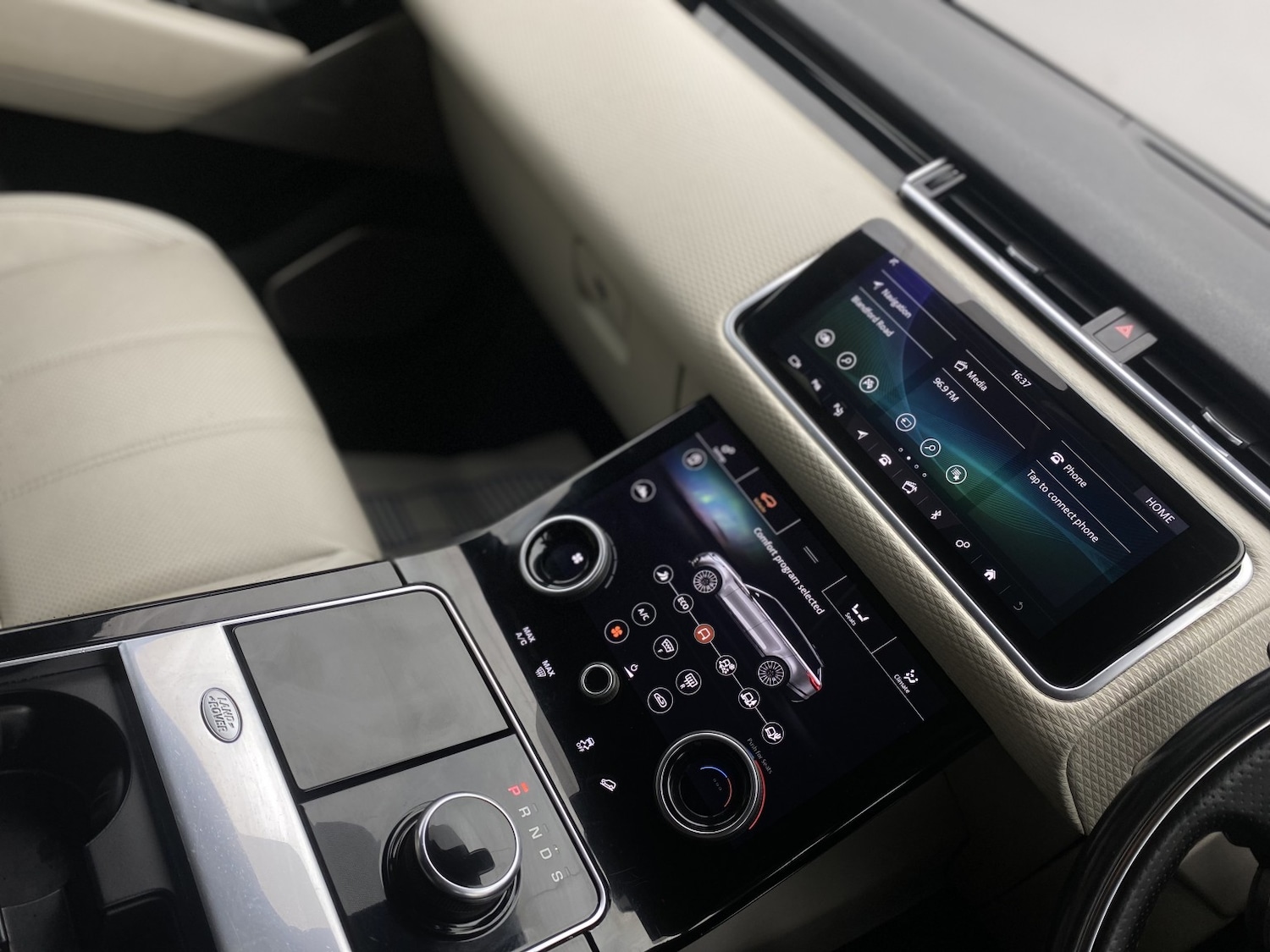 Used Land Rover Range Rover Velar 2019 for sale - 76769854: Photo 51