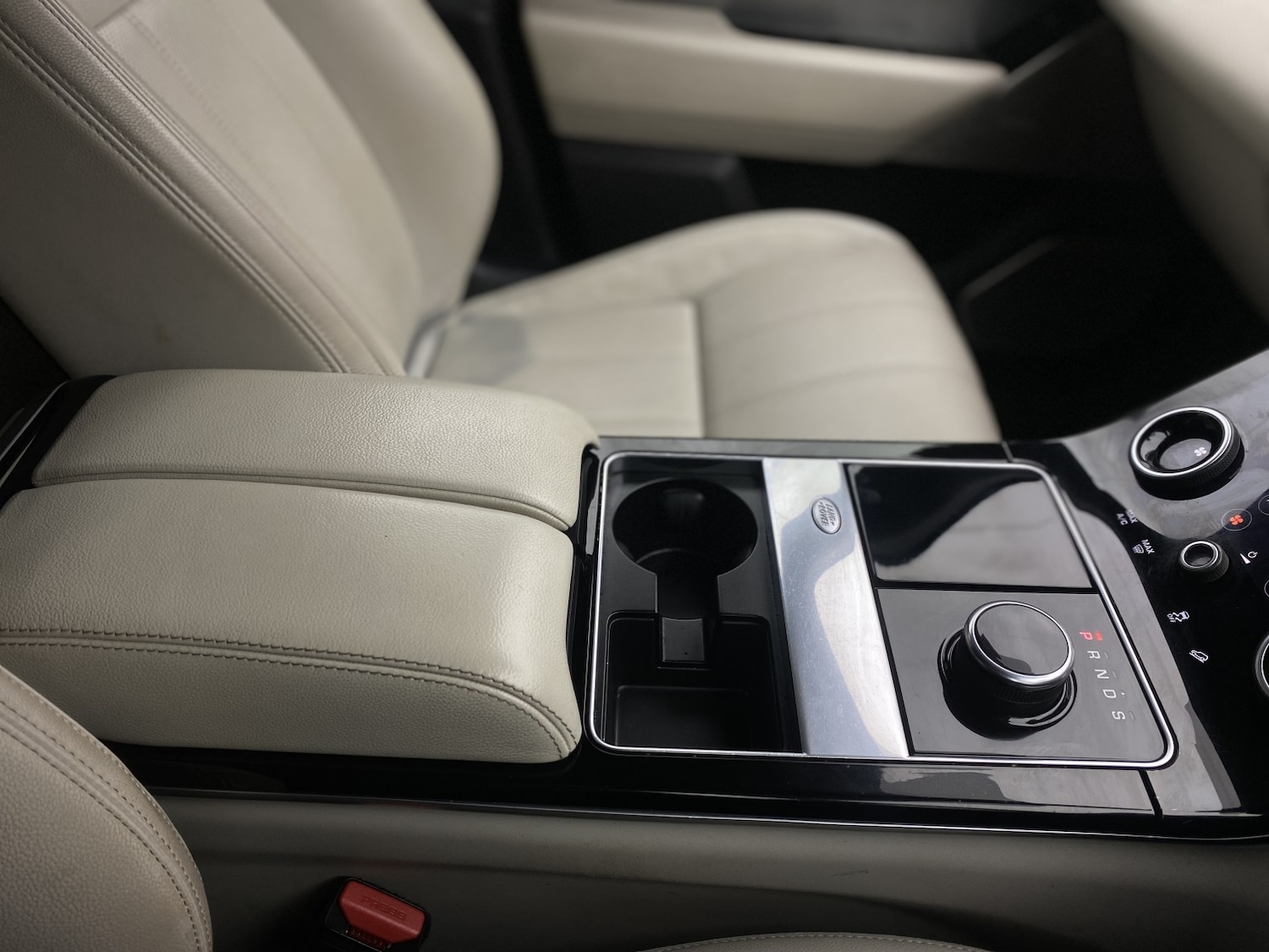 Used Land Rover Range Rover Velar 2019 for sale - 76769854: Photo 52