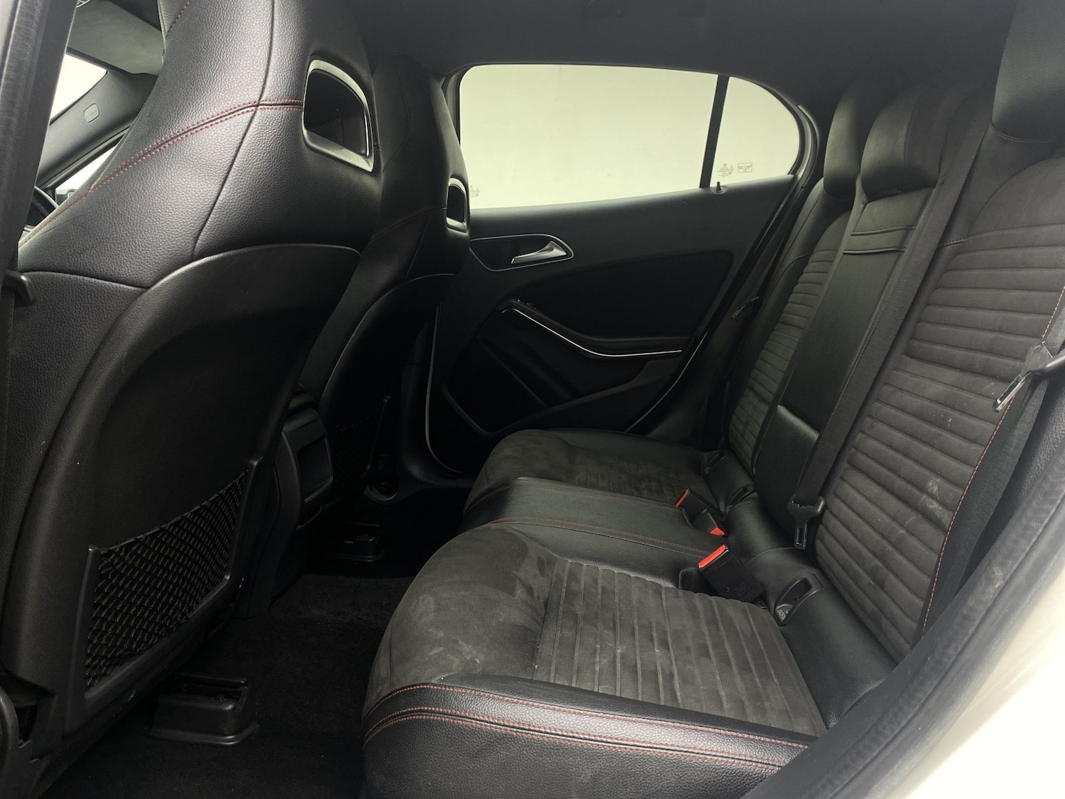 Used Mercedes-Benz GLA 2015 for sale - 76891792: Photo 42