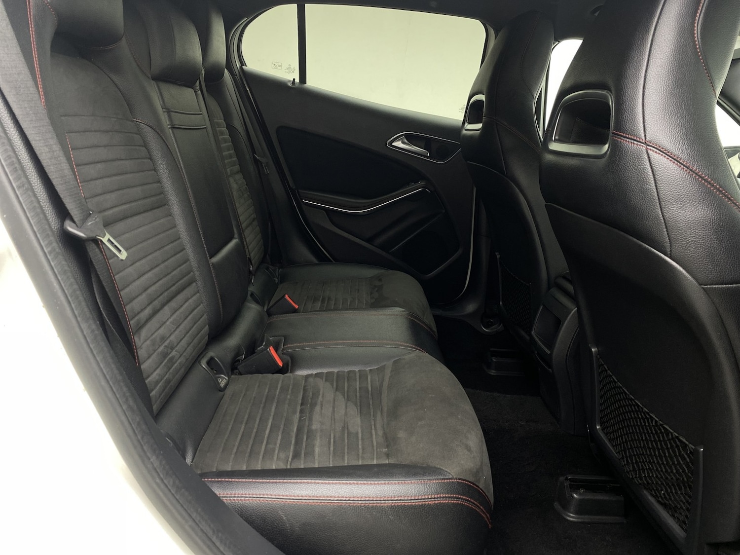 Used Mercedes-Benz GLA 2015 for sale - 76891792: Photo 46