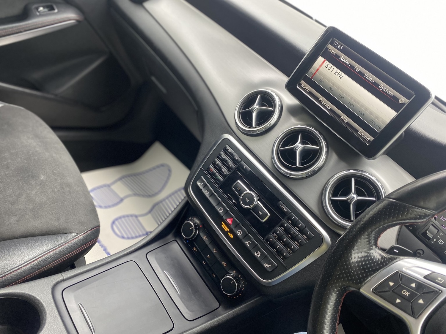 Used Mercedes-Benz GLA 2015 for sale - 76891792: Photo 56