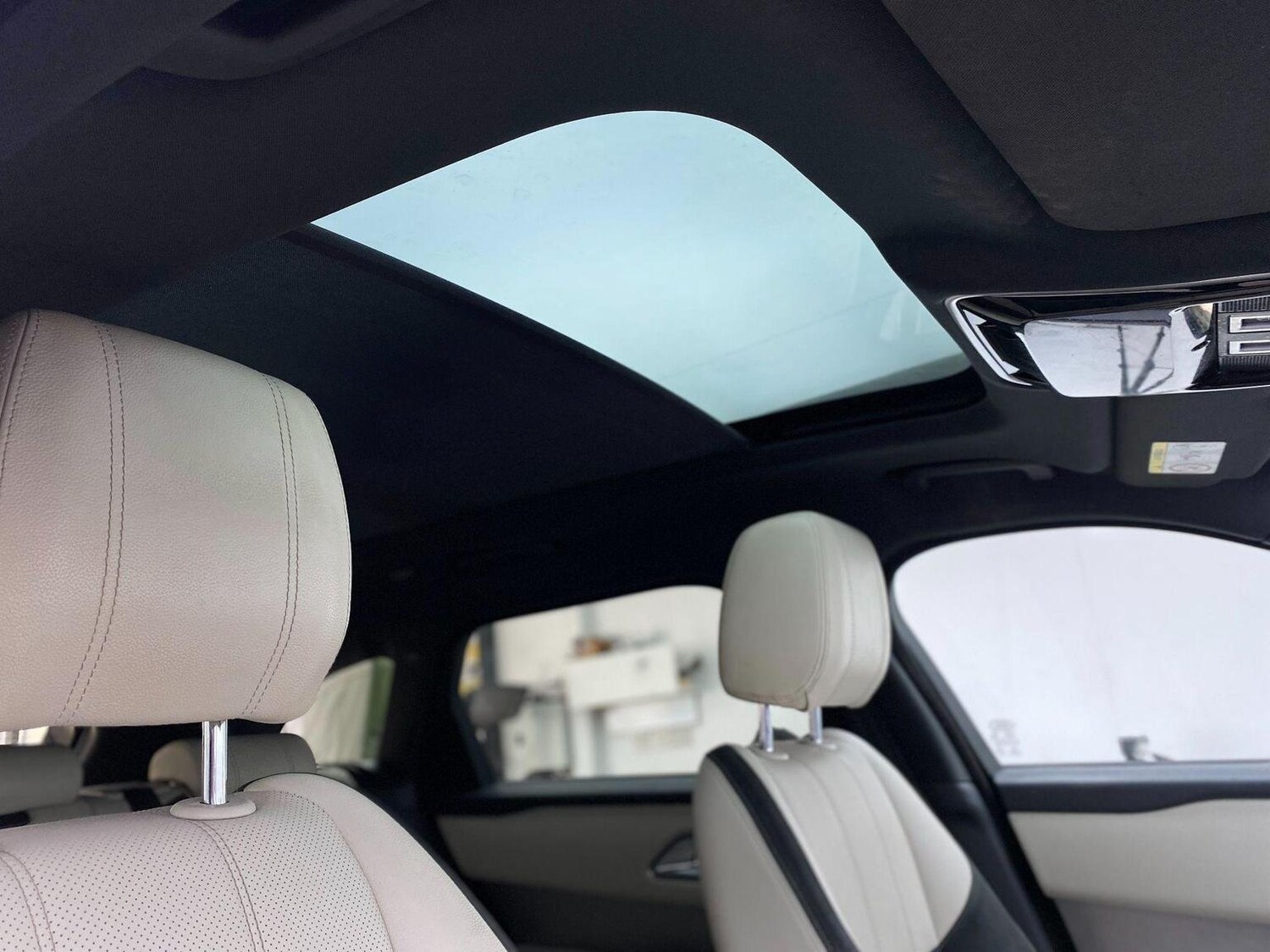 Used Land Rover Range Rover Velar 2020 for sale - 76744249: Photo 41