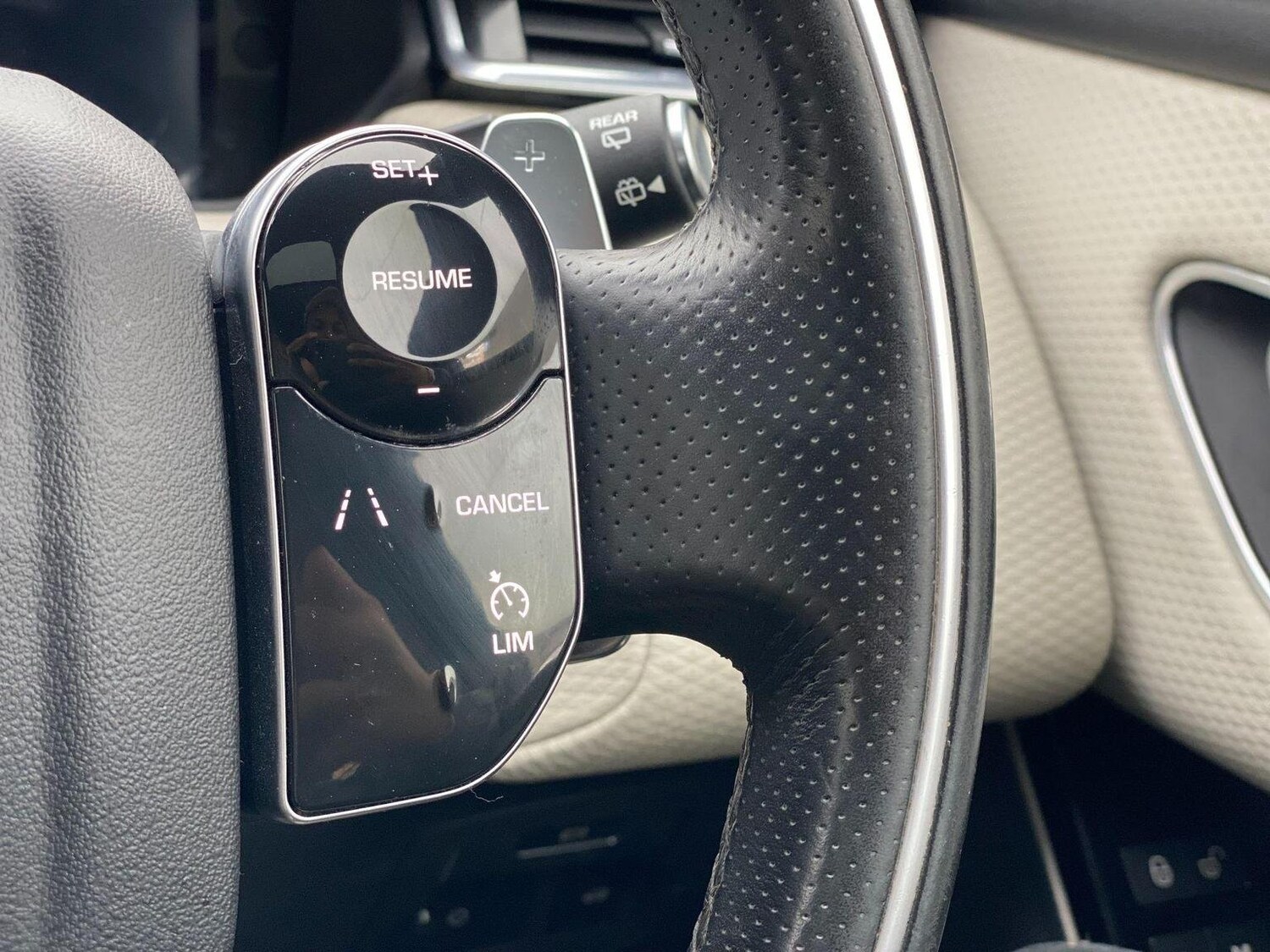 Used Land Rover Range Rover Velar 2020 for sale - 76744249: Photo 59