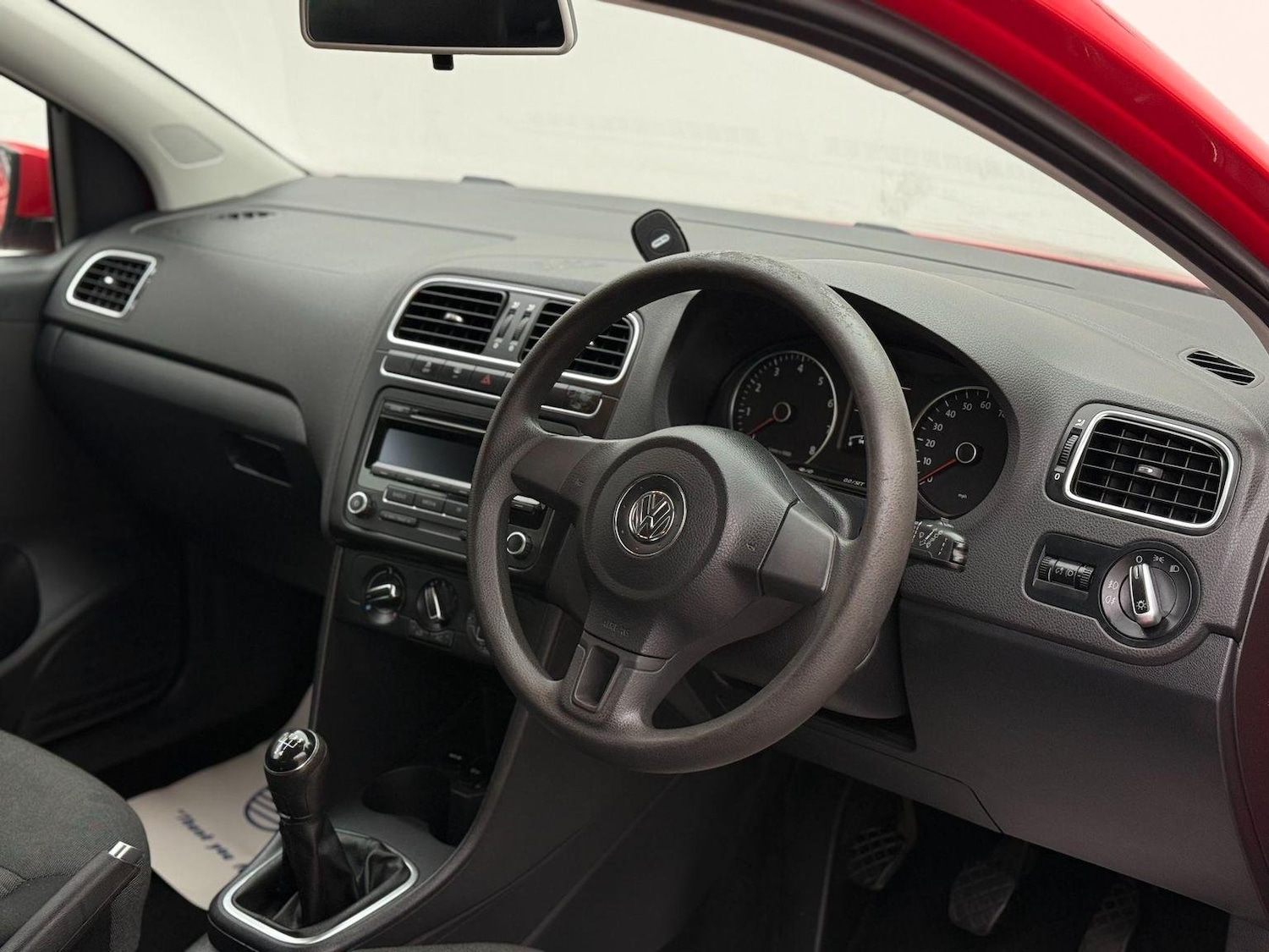 Used Volkswagen Polo 2014 for sale - 76744235: Photo 2