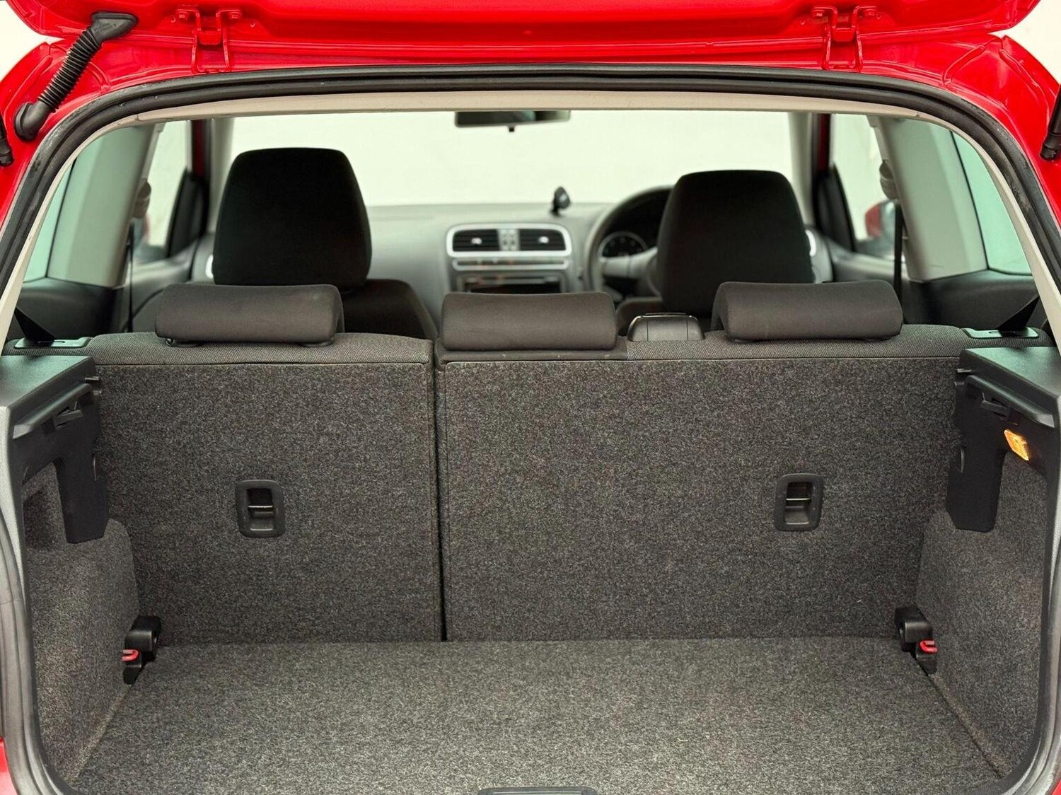 Used Volkswagen Polo 2014 for sale - 76744235: Photo 23