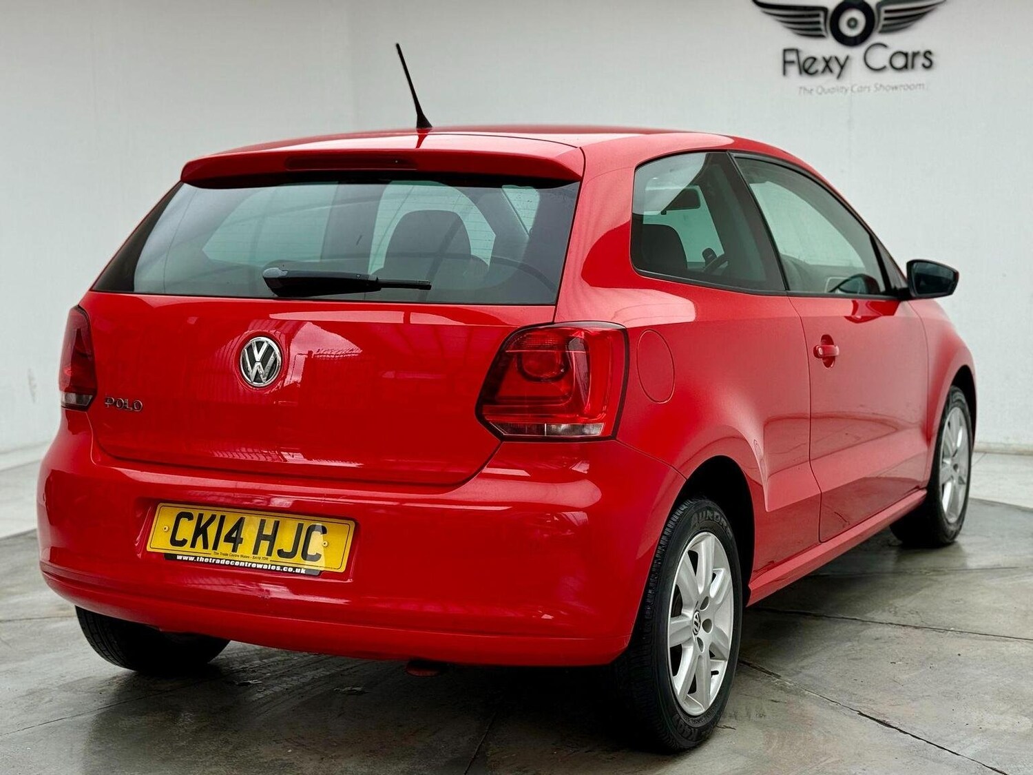 Used Volkswagen Polo 2014 for sale - 76744235: Photo 24