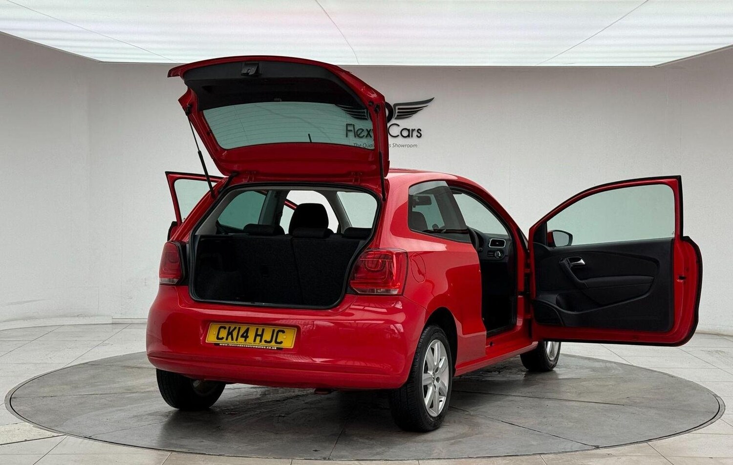 Used Volkswagen Polo 2014 for sale - 76744235: Photo 31