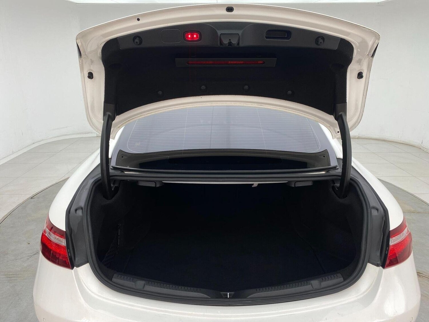 Used Mercedes-Benz E Class 2018 for sale - 76744188: Photo 54