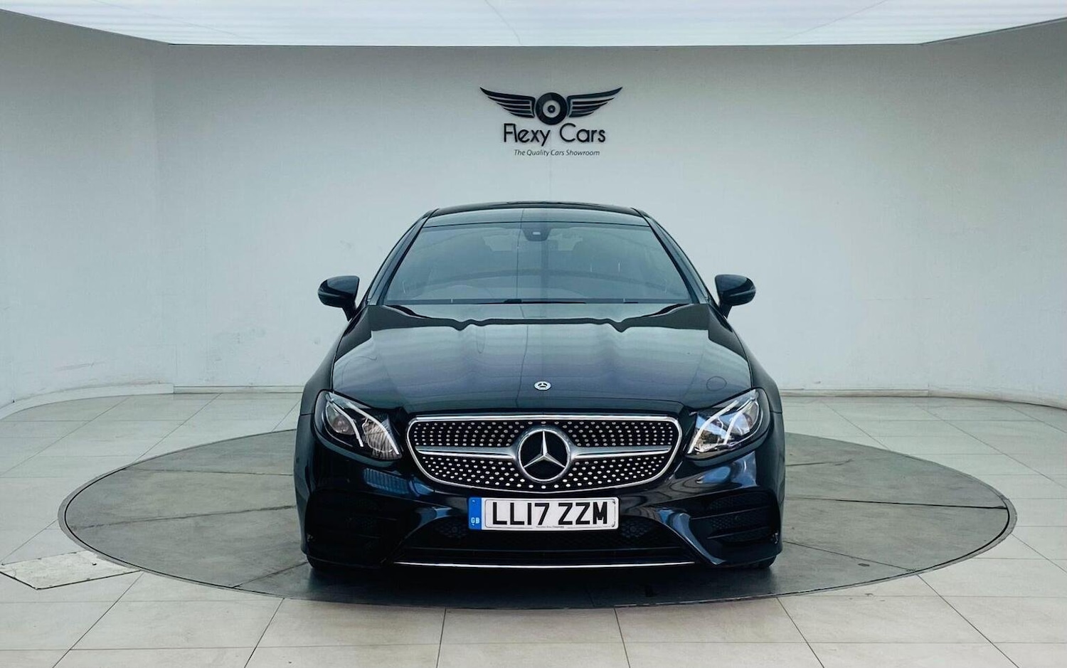 Used Mercedes-Benz E Class 2017 for sale - 76744189: Photo 3