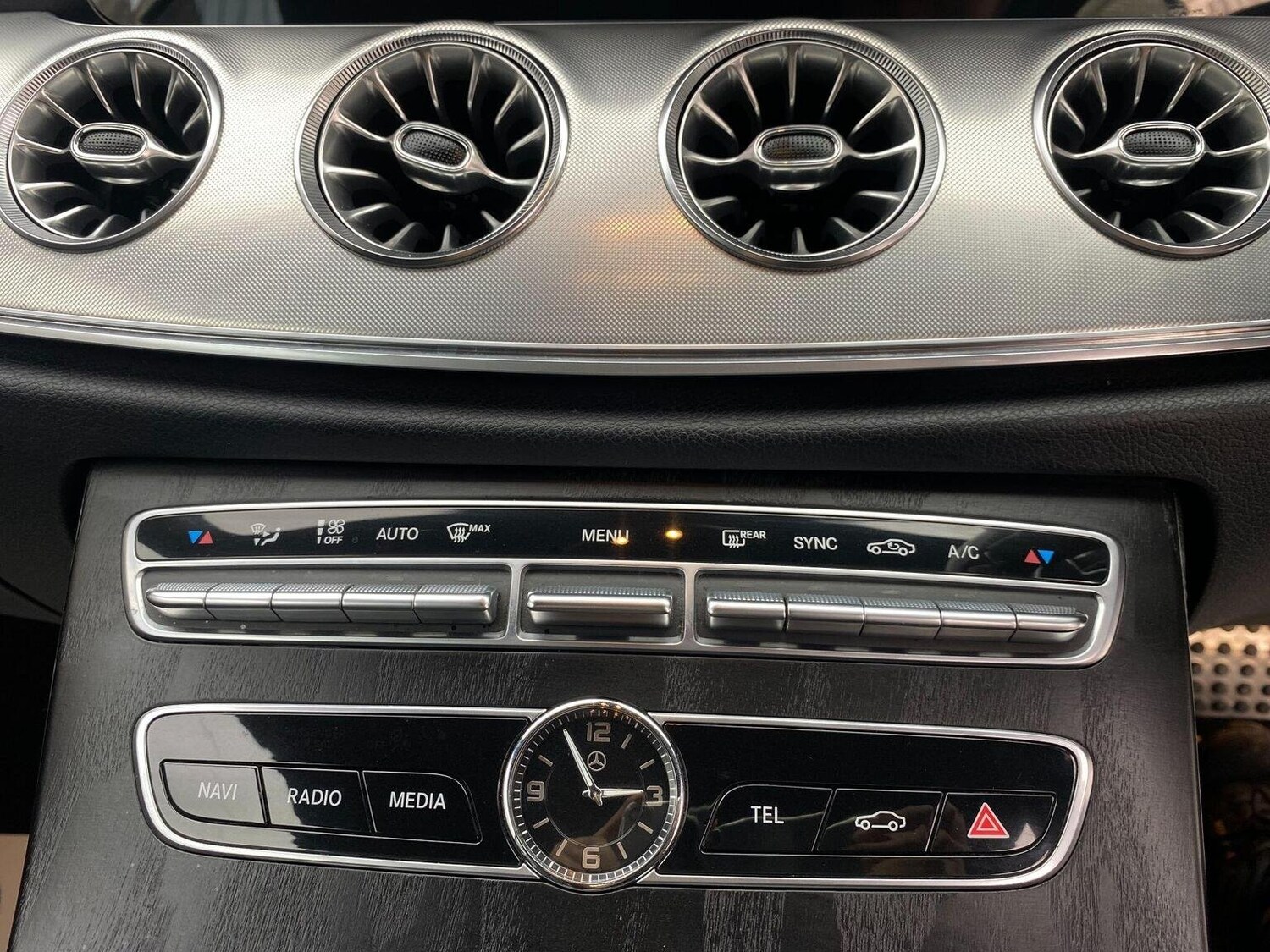 Used Mercedes-Benz E Class 2017 for sale - 76744189: Photo 39