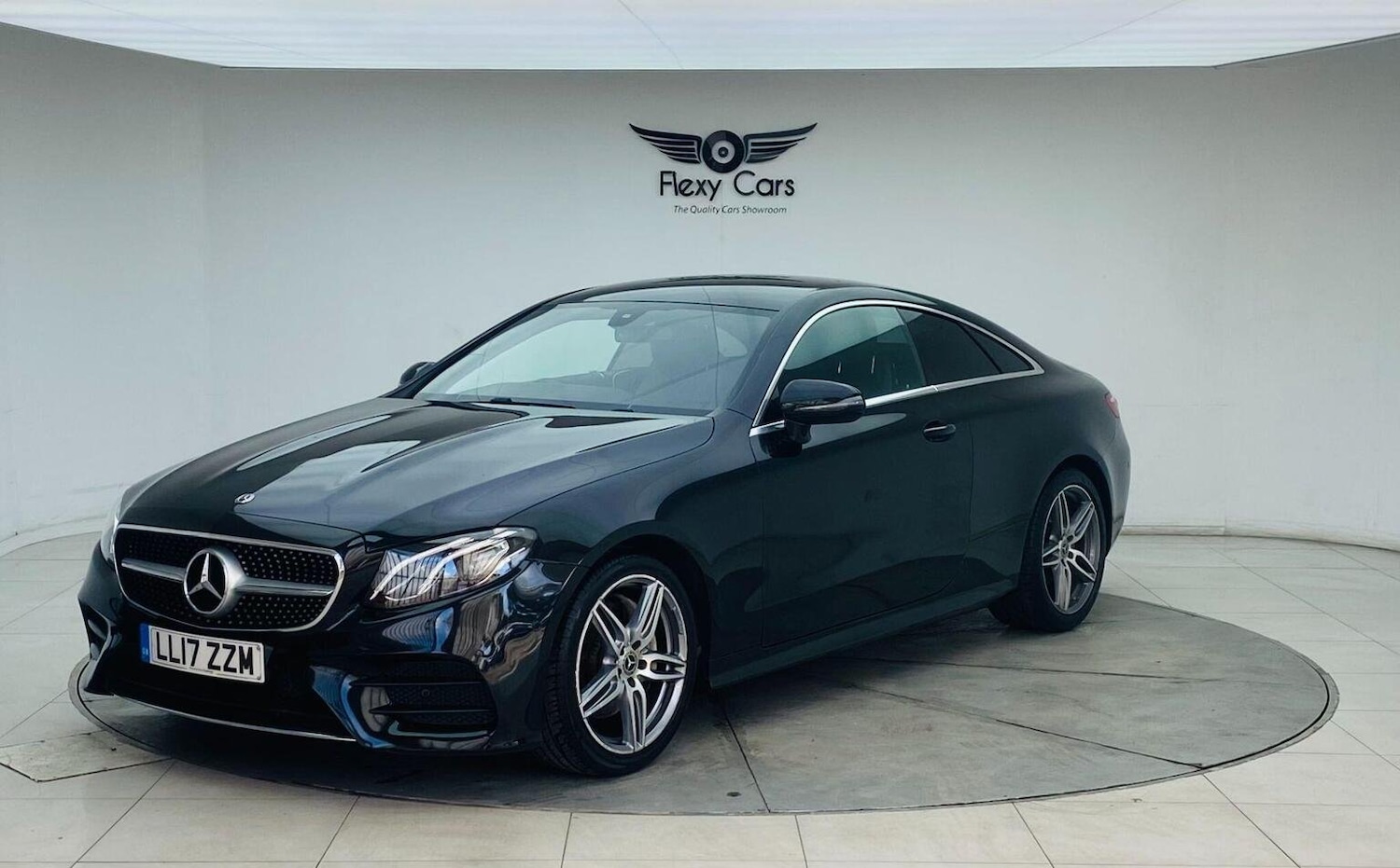 Used Mercedes-Benz E Class 2017 for sale - 76744189: Photo 4