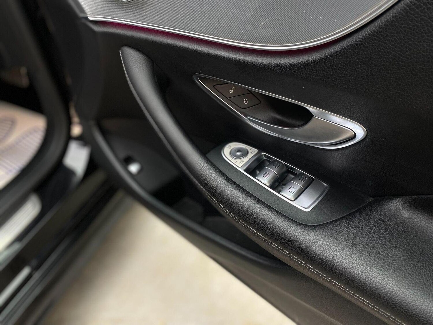 Used Mercedes-Benz E Class 2017 for sale - 76744189: Photo 41