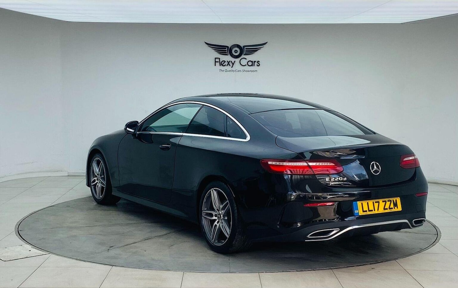 Used Mercedes-Benz E Class 2017 for sale - 76744189: Photo 5