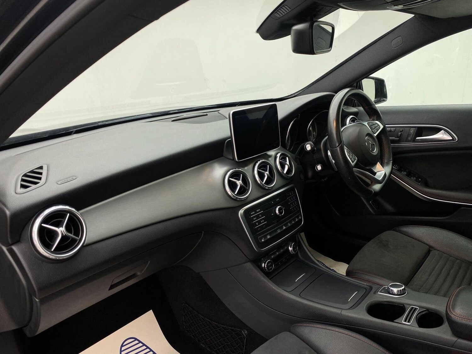 Used Mercedes-Benz GLA 2016 for sale - 76744243: Photo 42