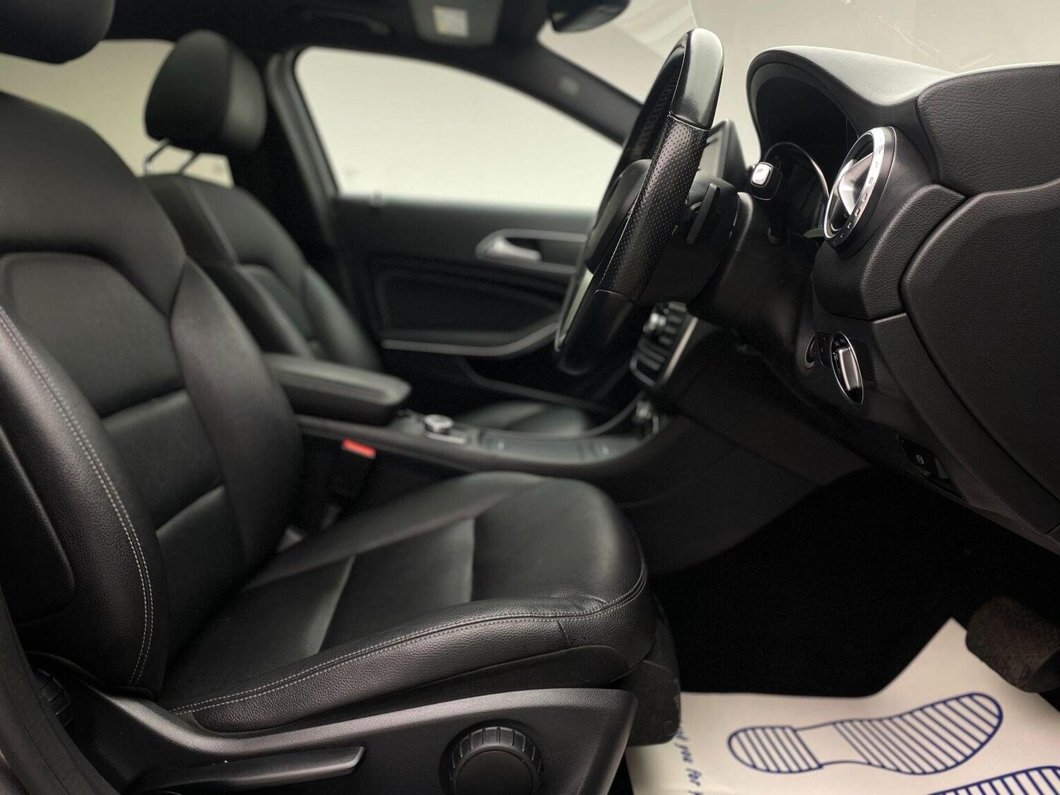 Used Mercedes-Benz GLA 2015 for sale - 76744157: Photo 30