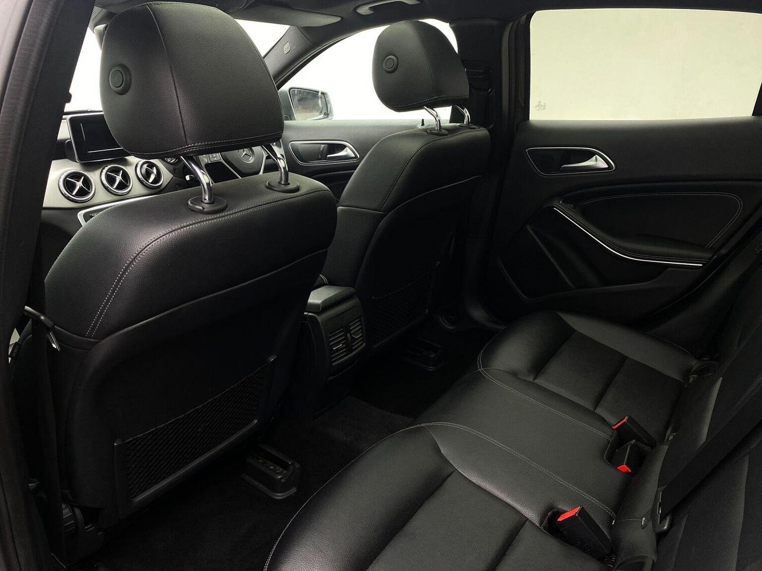 Used Mercedes-Benz GLA 2015 for sale - 76744157: Photo 32