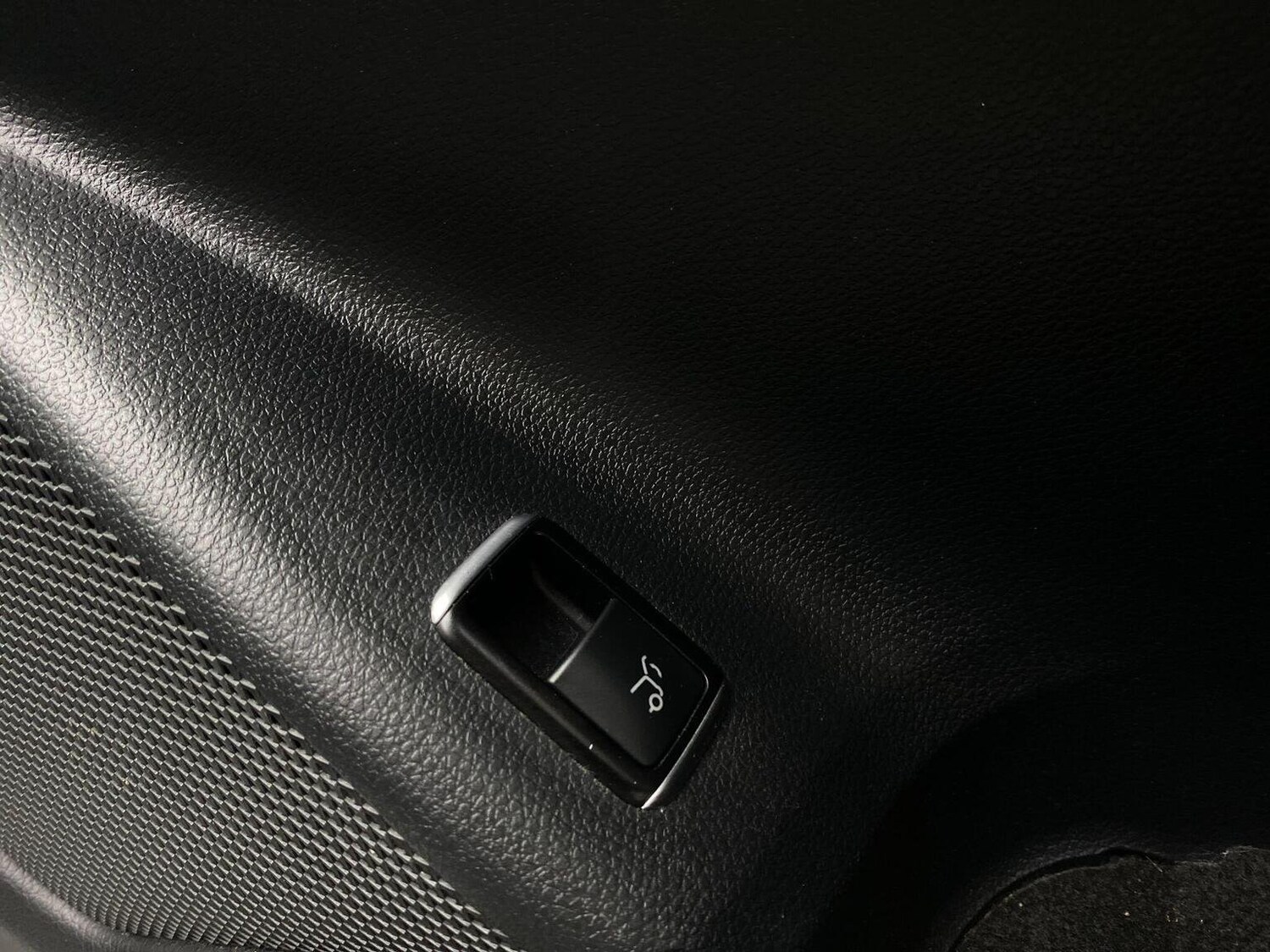 Used Mercedes-Benz GLA 2015 for sale - 76744157: Photo 37