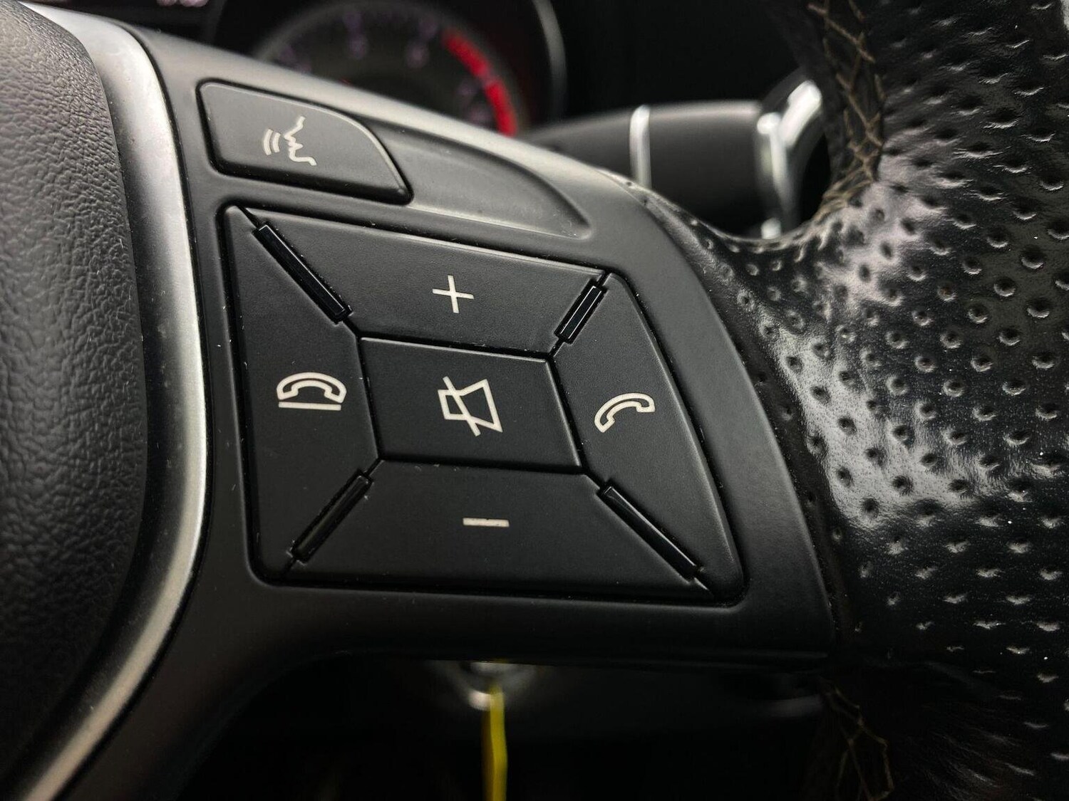 Used Mercedes-Benz GLA 2015 for sale - 76744157: Photo 39