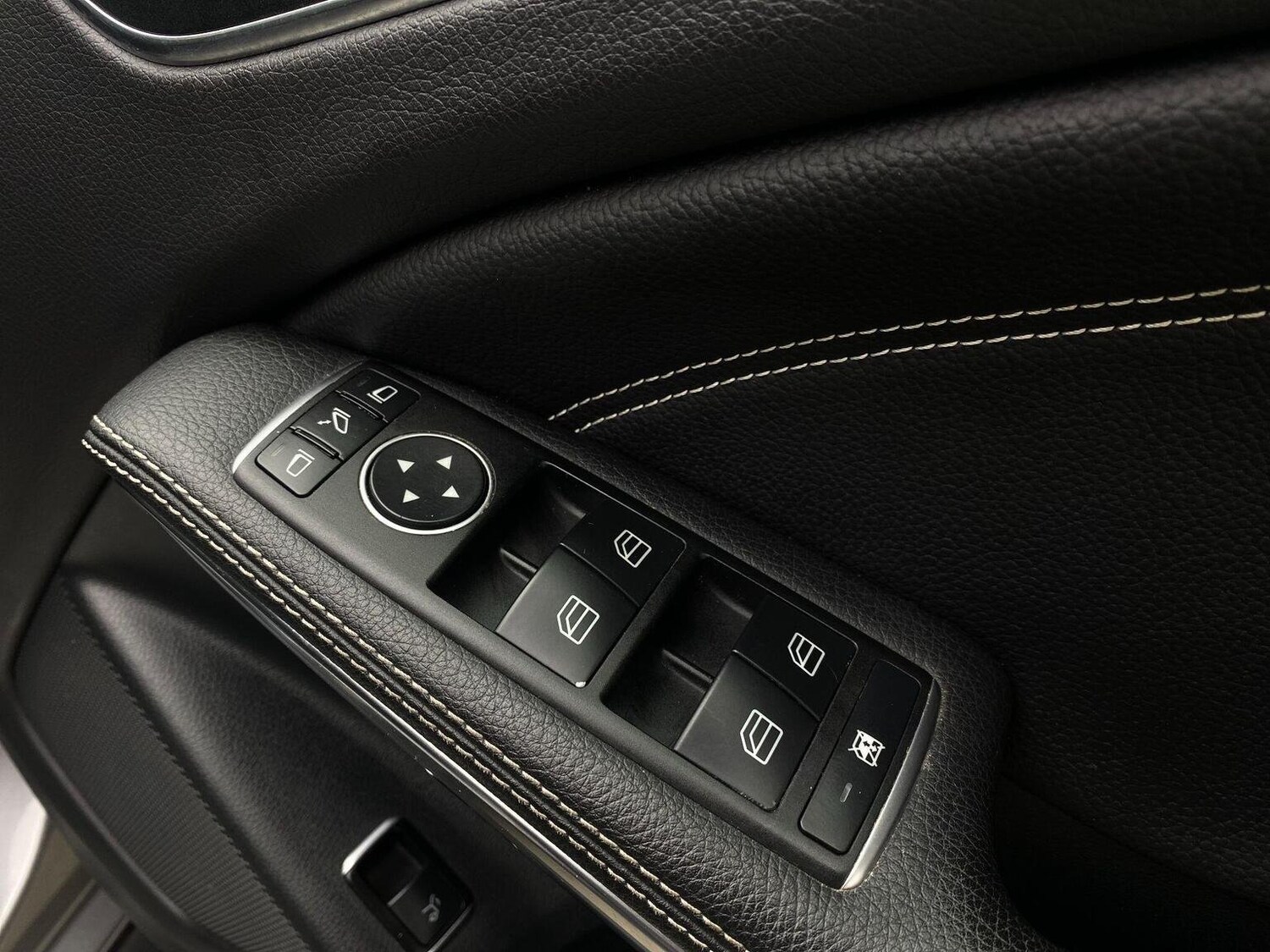 Used Mercedes-Benz GLA 2015 for sale - 76744157: Photo 68